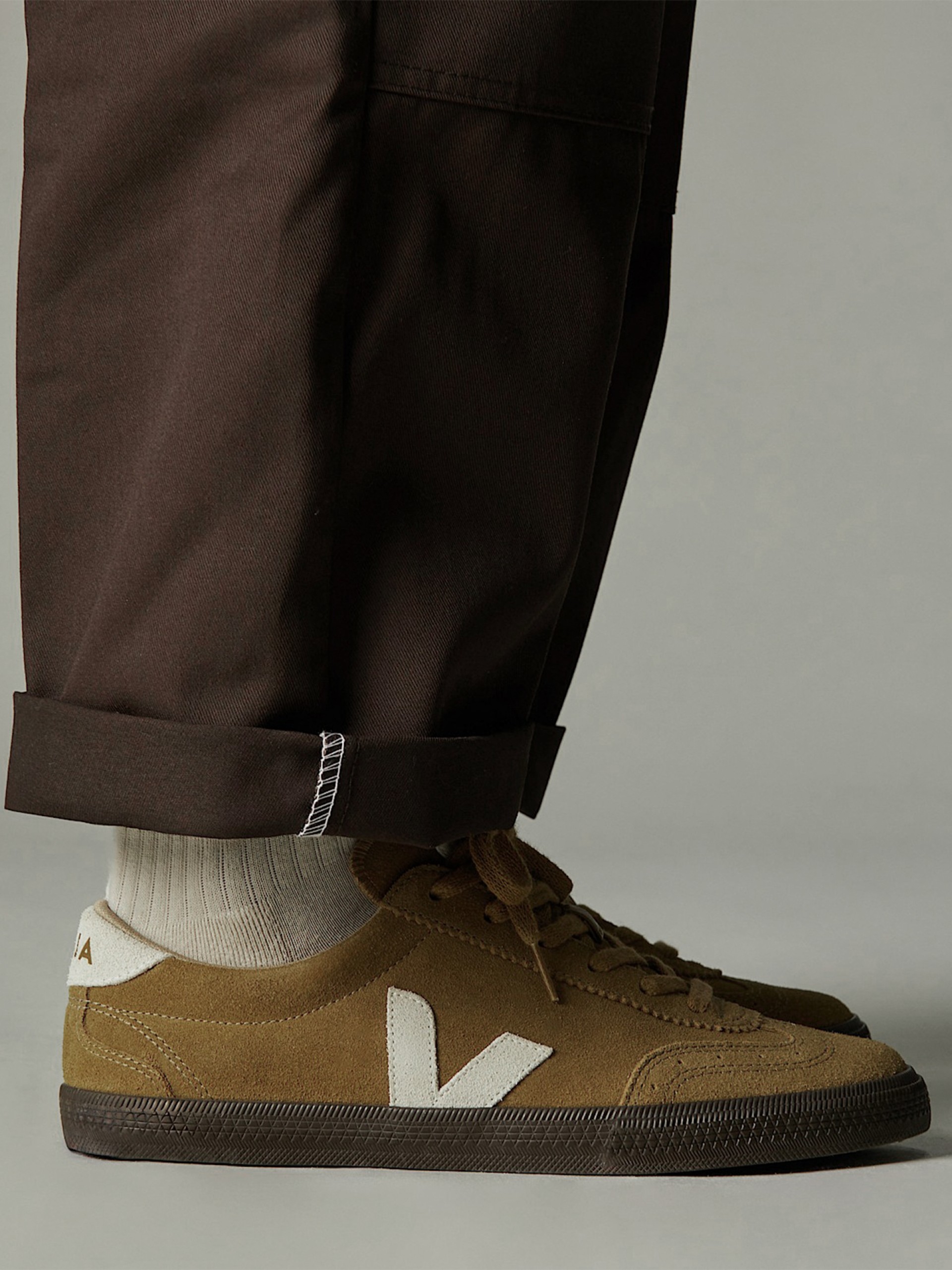 Zapatillas VEJA Volley Camel De Gamuza