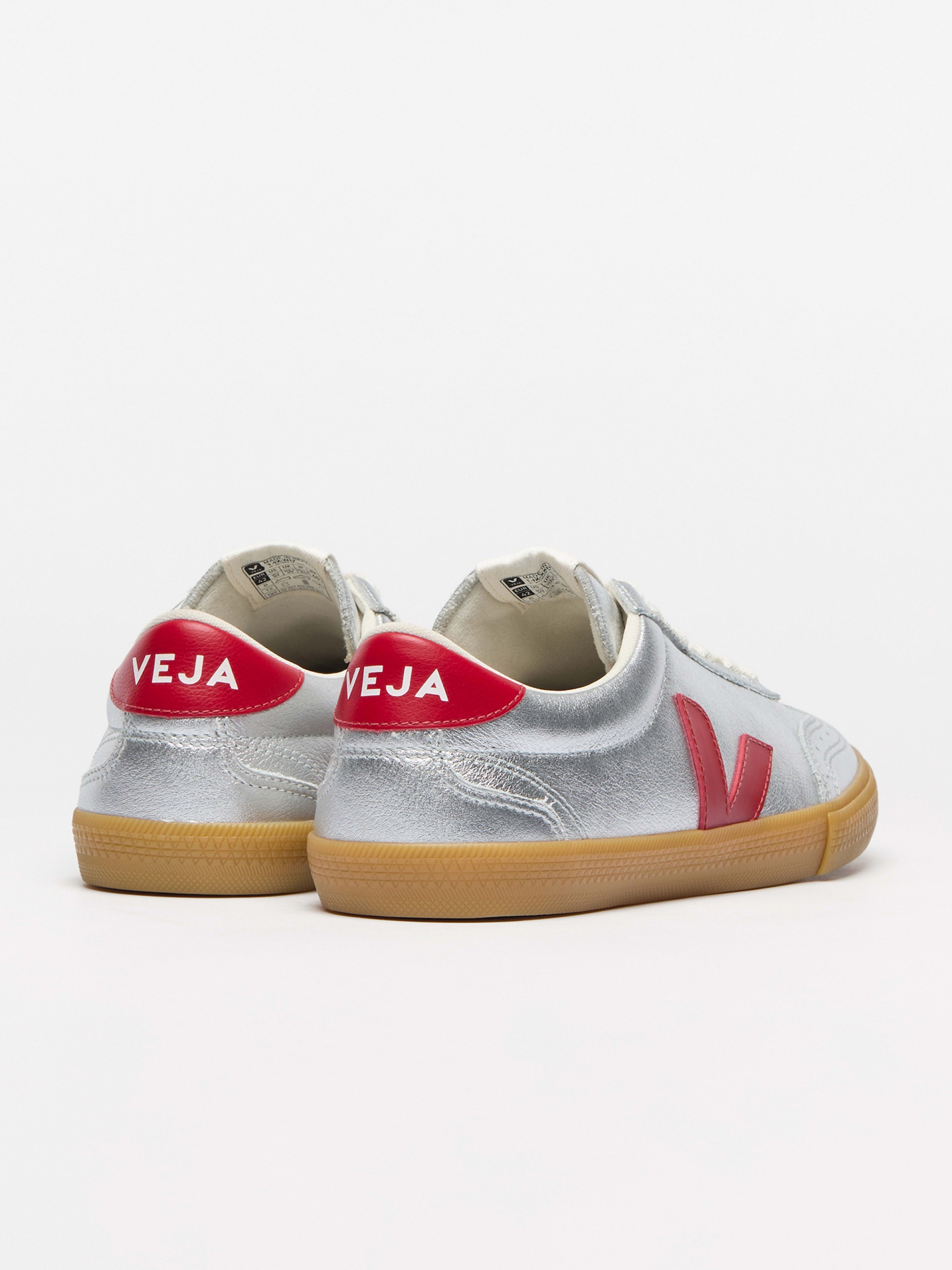 Zapatillas VEJA Volley Plateadas y Rojas