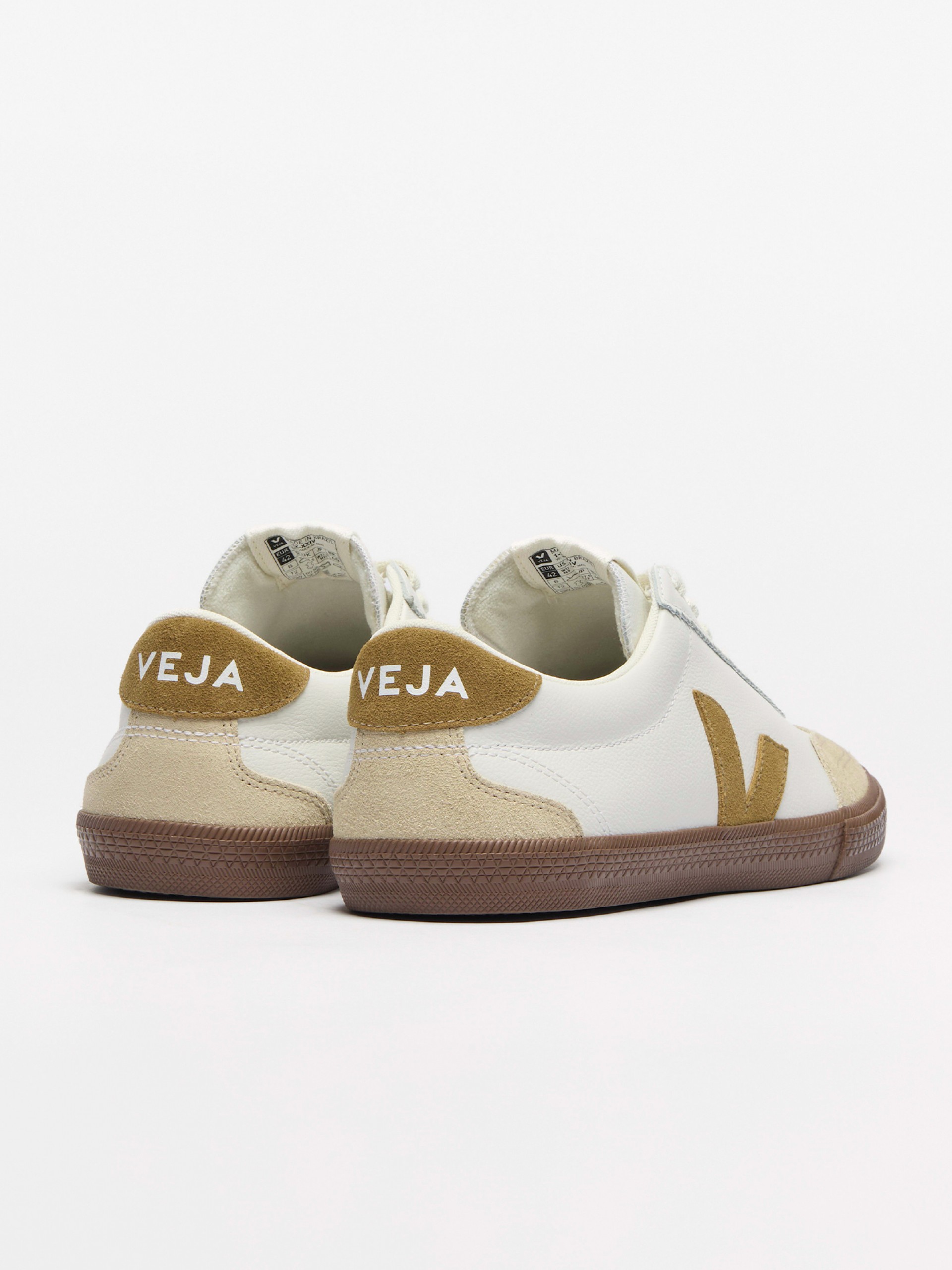 Zapatillas VEJA Volley Blancas y Camel