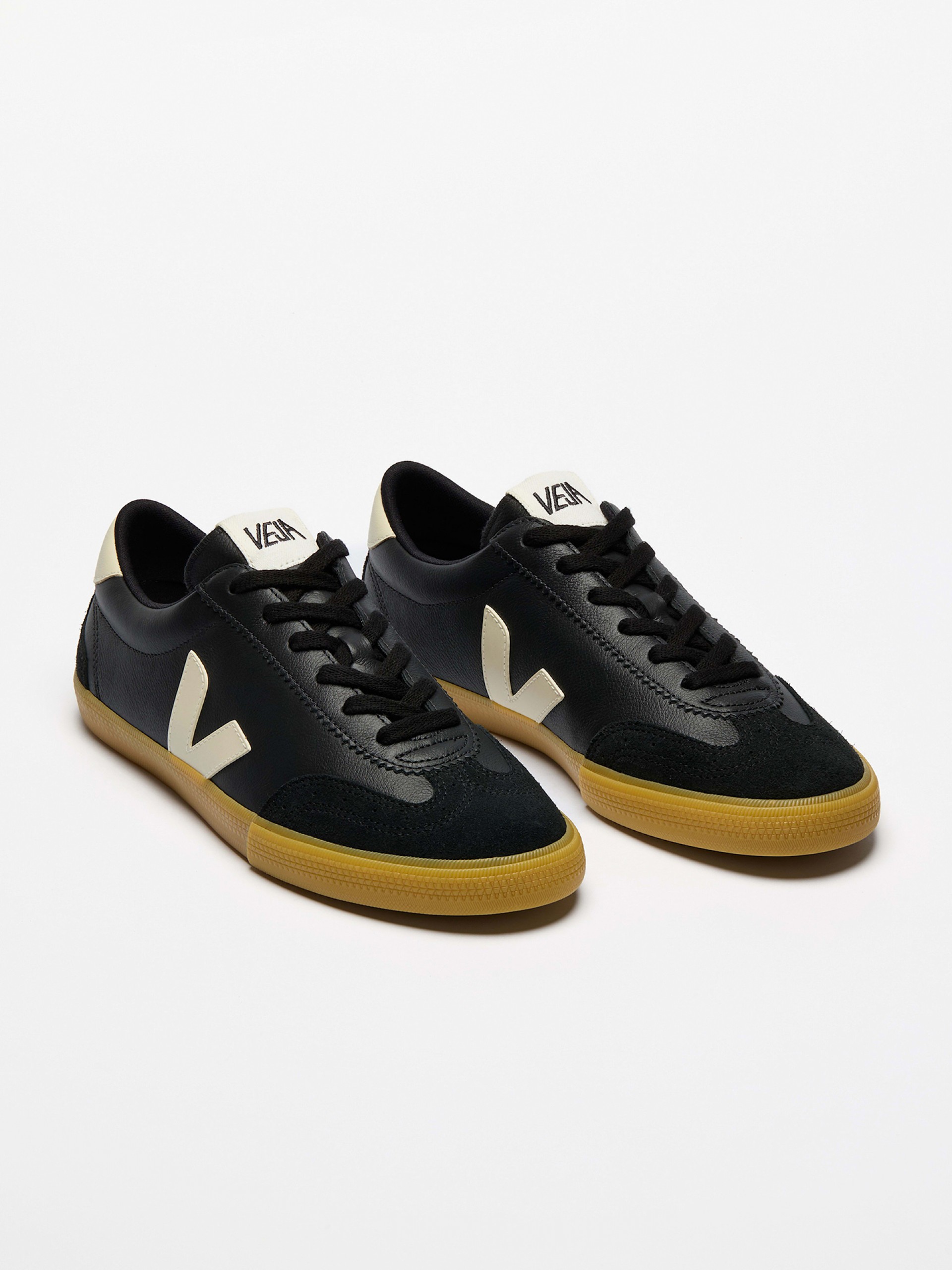 VEJA Volley Black Sneakers
