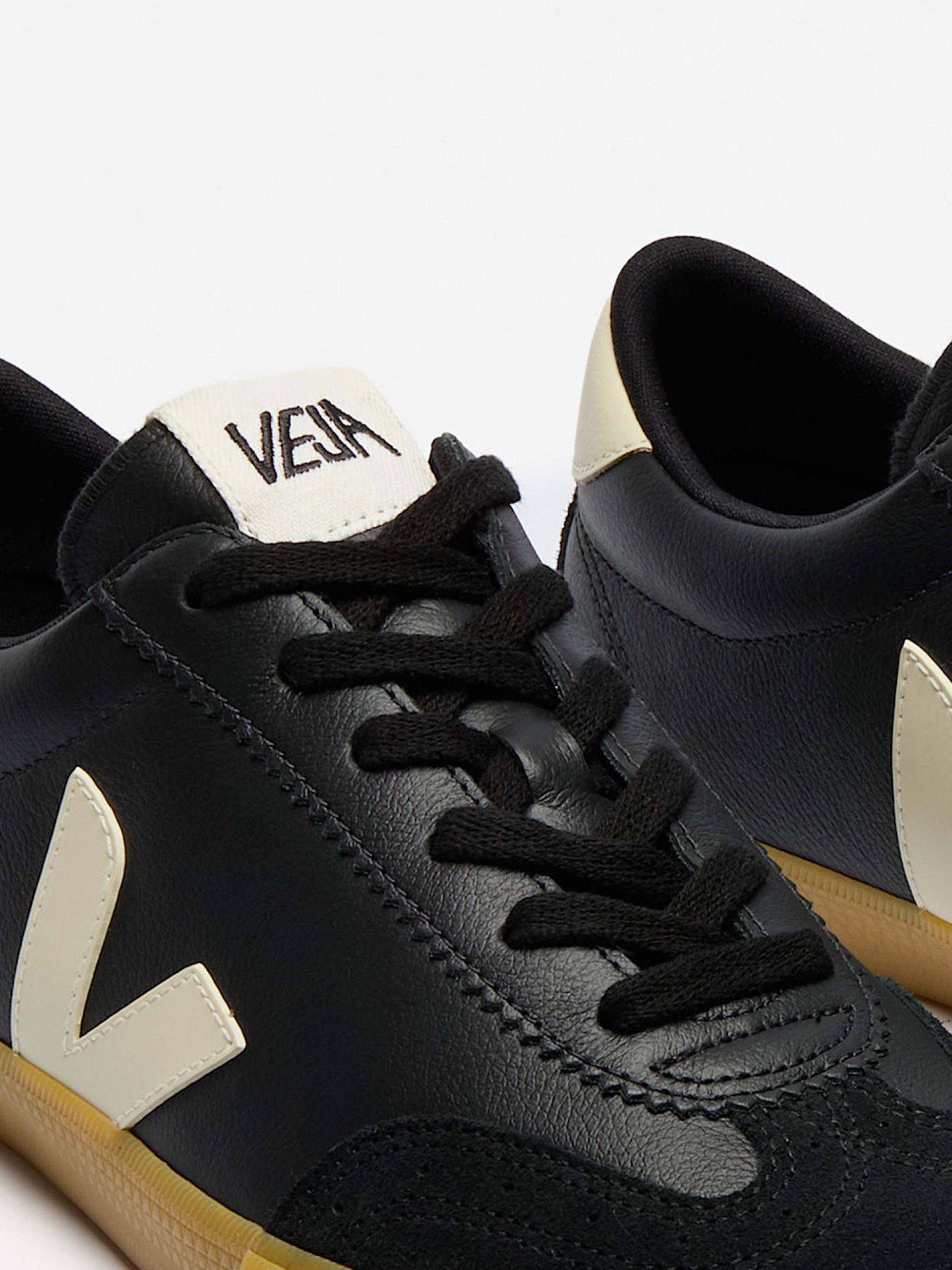VEJA Volley Black Sneakers