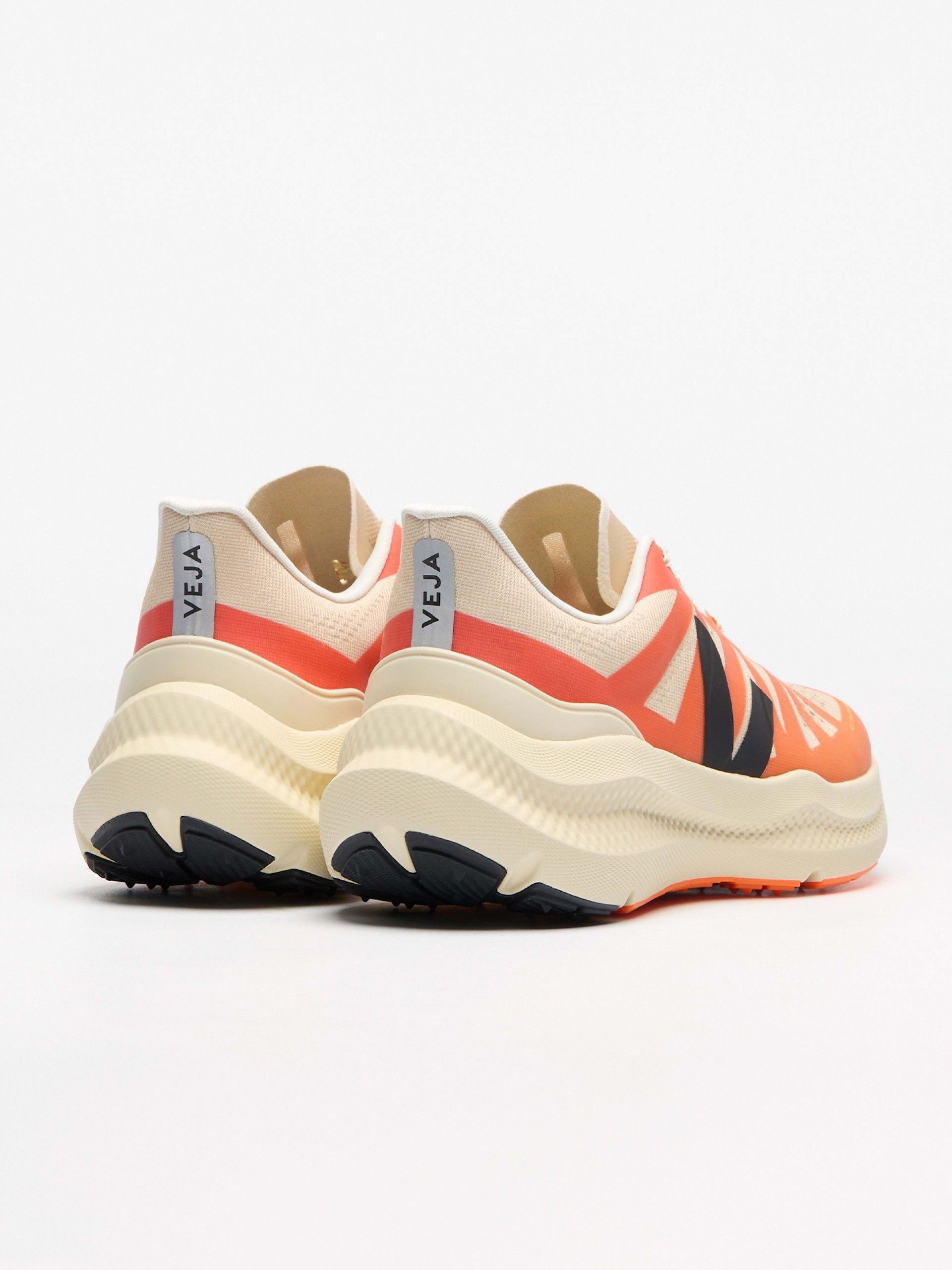 Sapatilhas de Running VEJA Condor 3 Advanced Bege e Laranja