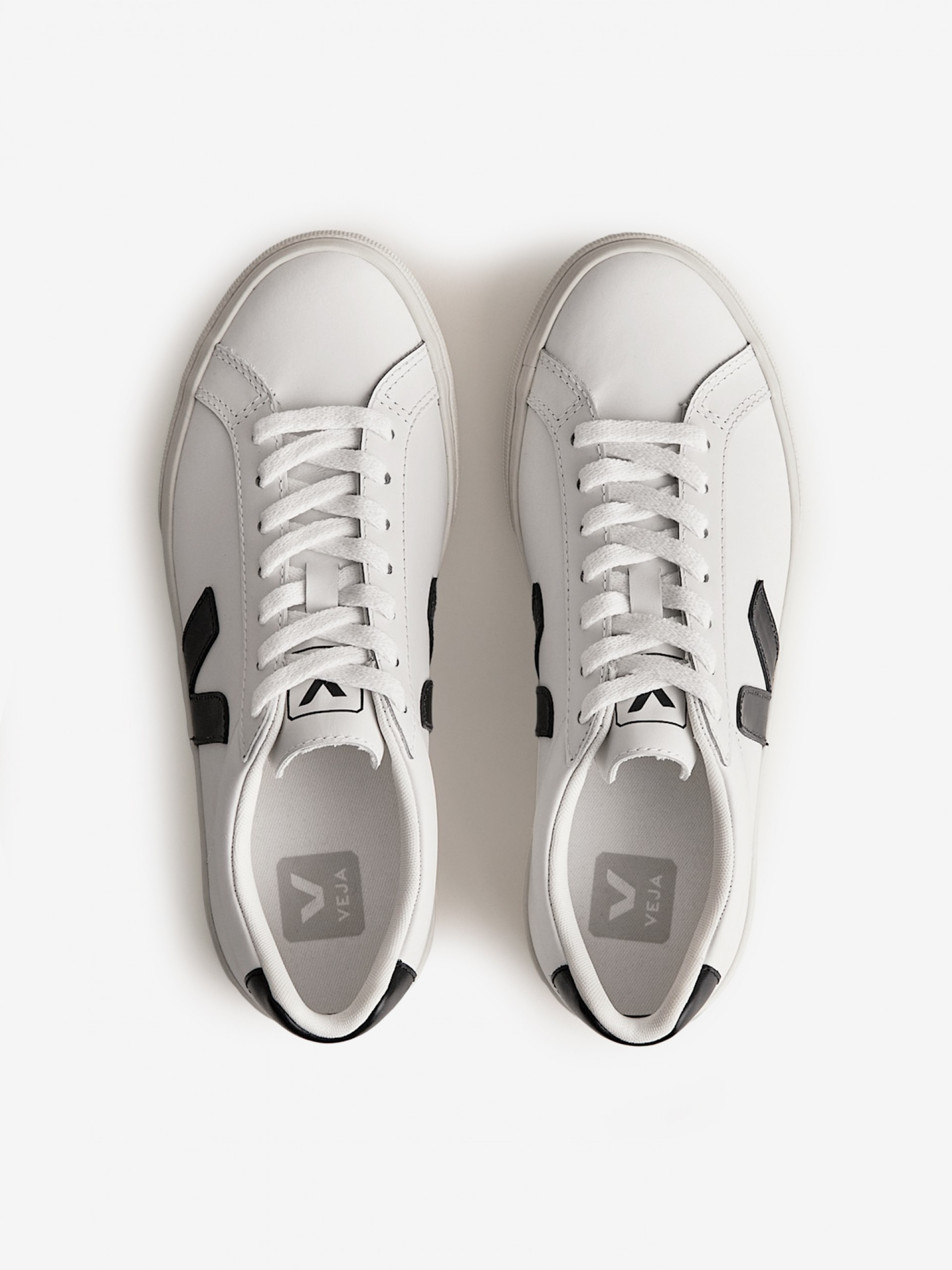 Sapatilhas VEJA Esplar Leather Brancas e Pretas