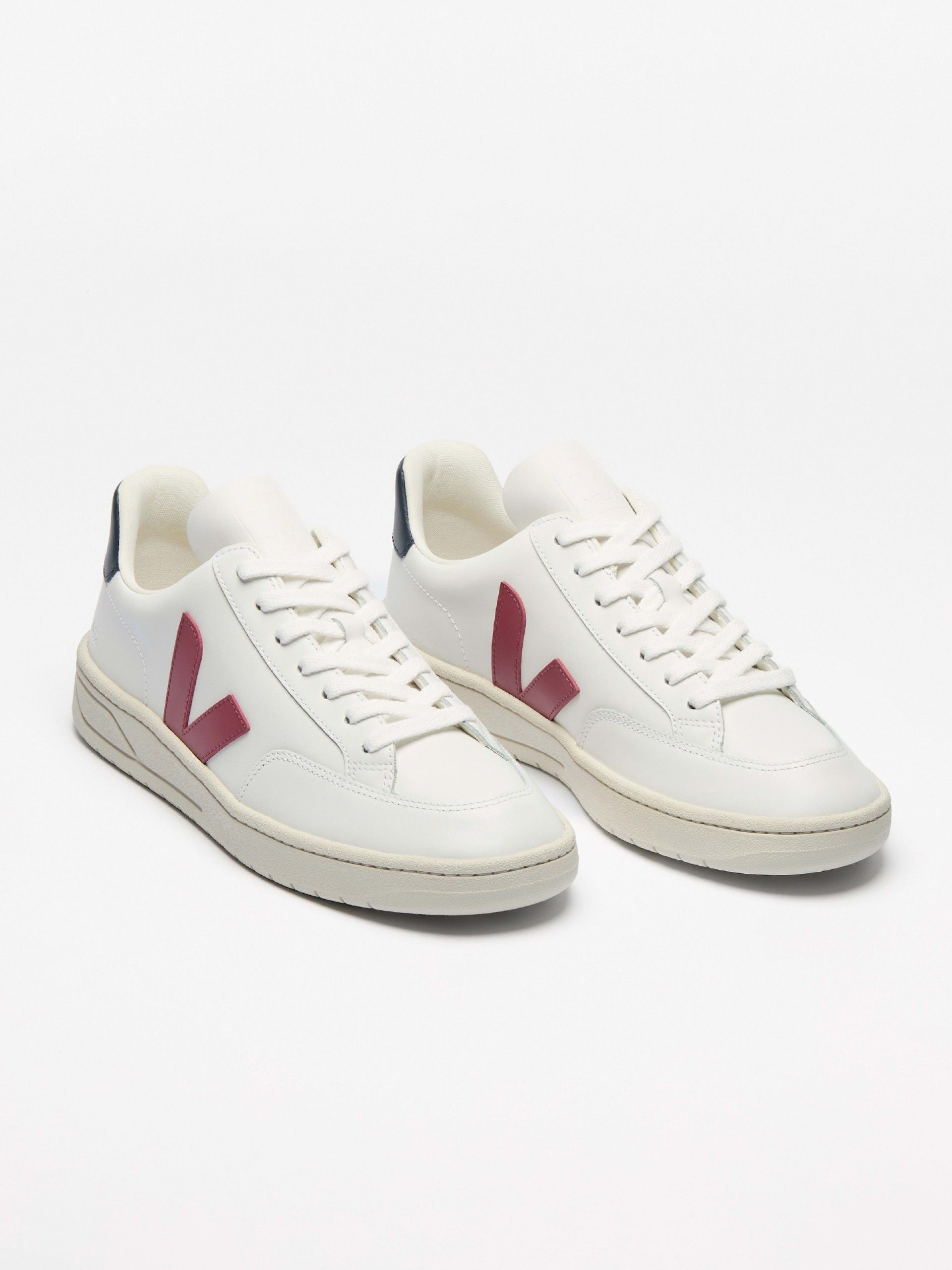 Zapatillas VEJA V-12 Leather Blancas y Rojas