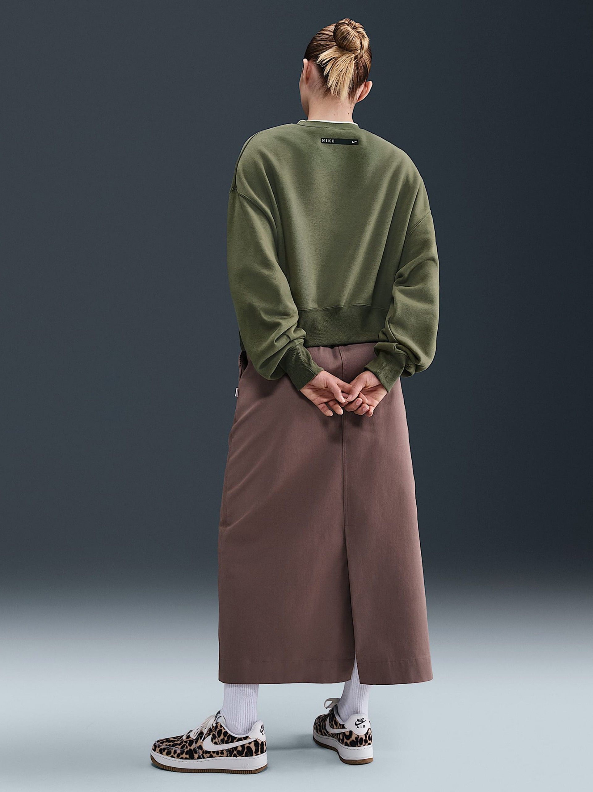 Nike Sportswear Phoenix Fleece Green Sweater For Women