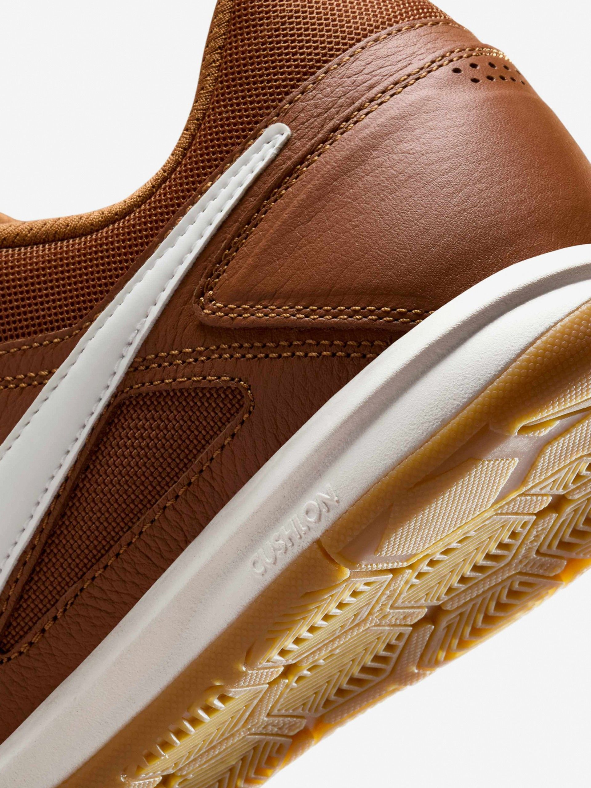 Sapatilhas Nike Gato Castanhas