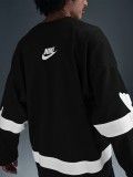 Camisola Nike Sportswear Club Preta e Branca Para Homem