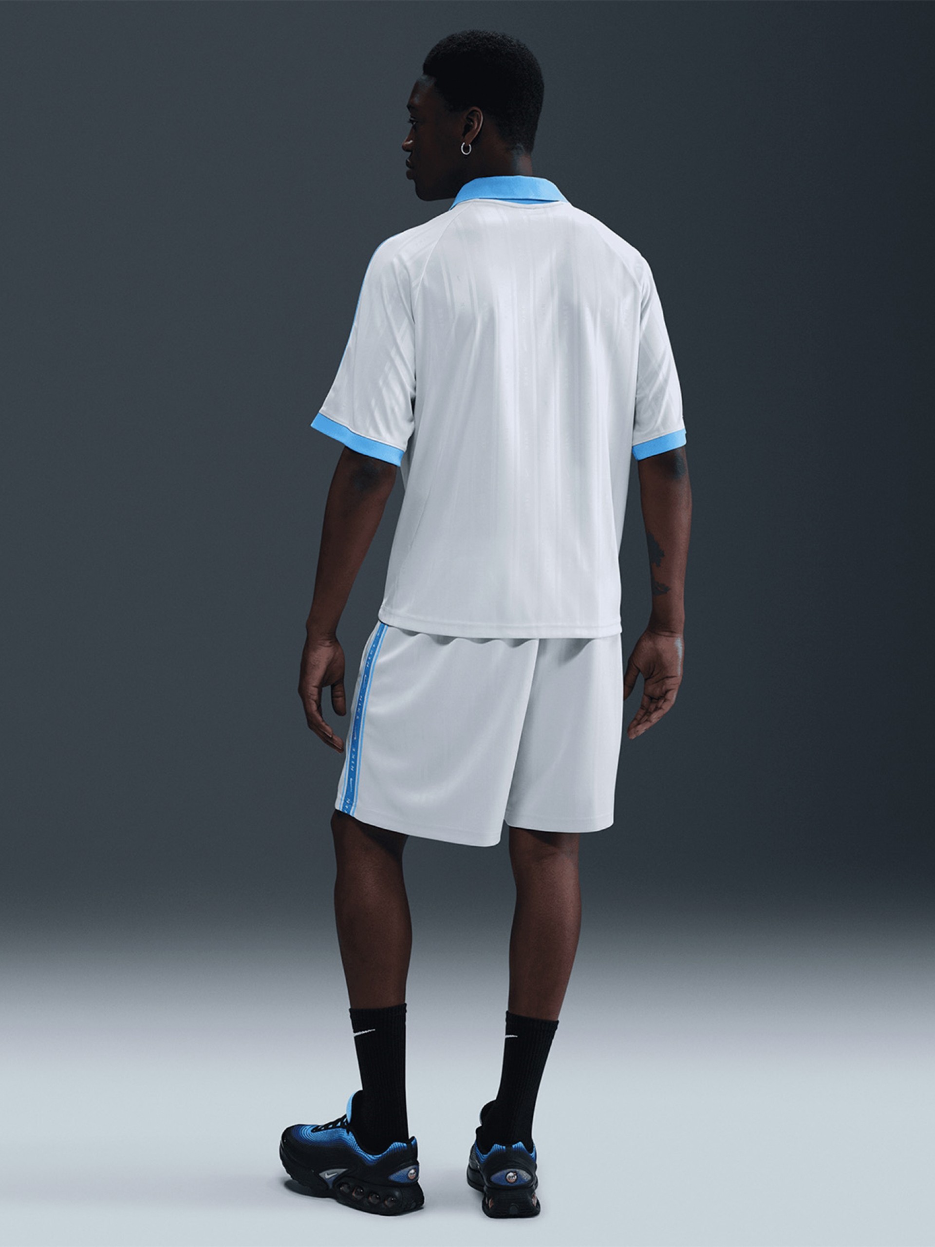 Nike Sportswear Solo Swoosh White and Blue Shorts For Men