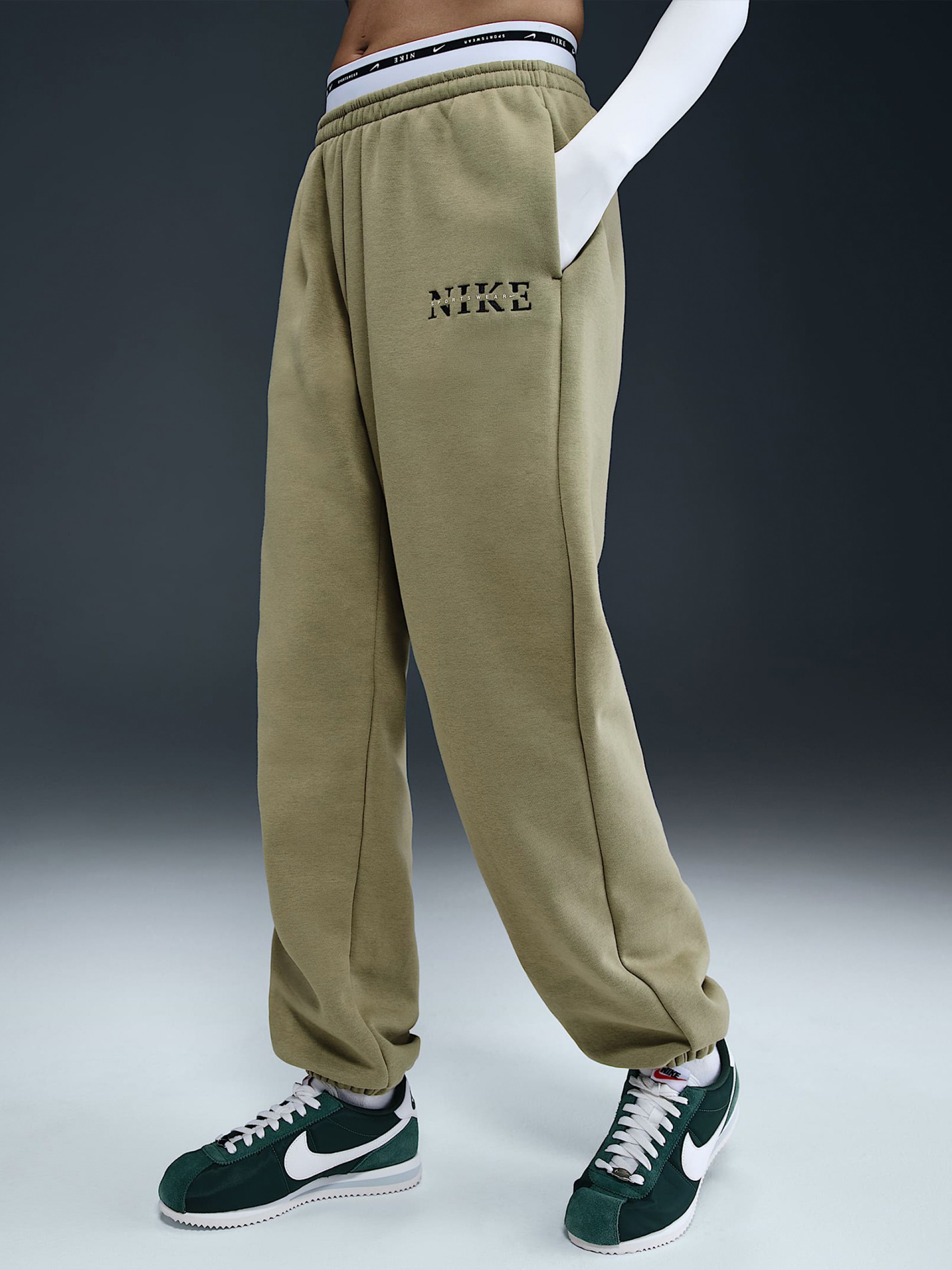 Nike Sportswear Phoenix Fleece High Rise Green Trousers For Women