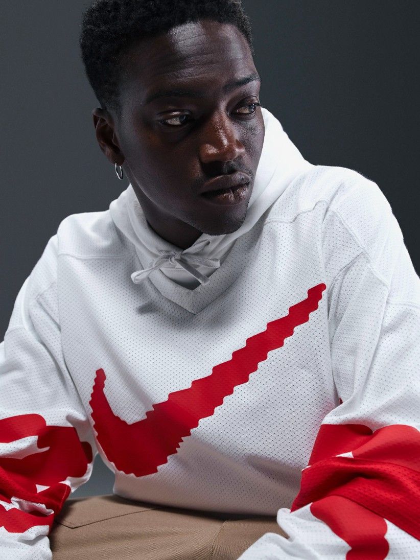 Camisola Nike Sportswear Club Branca e Vermelha Para Homem