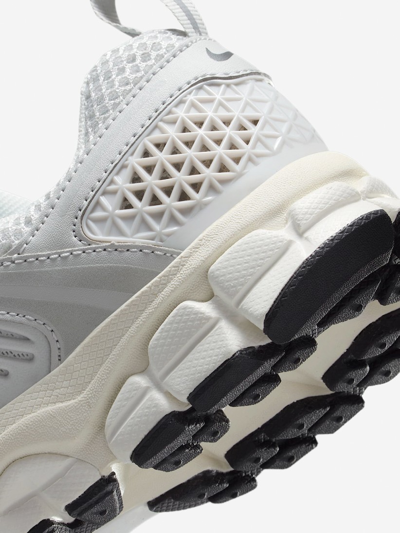 Sapatilhas Nike Vomero 5 Cinzentas e Prateadas Jnior