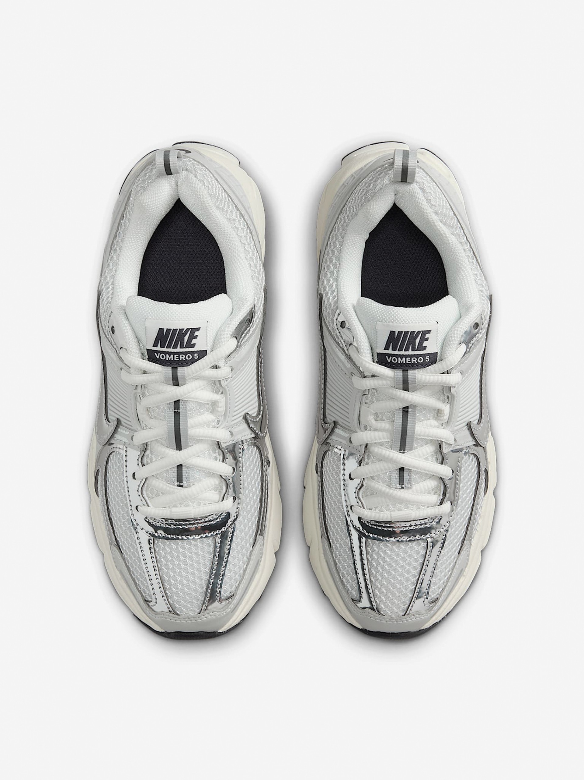 Zapatillas Nike Vomero 5 Grises y Plateadas Júnior