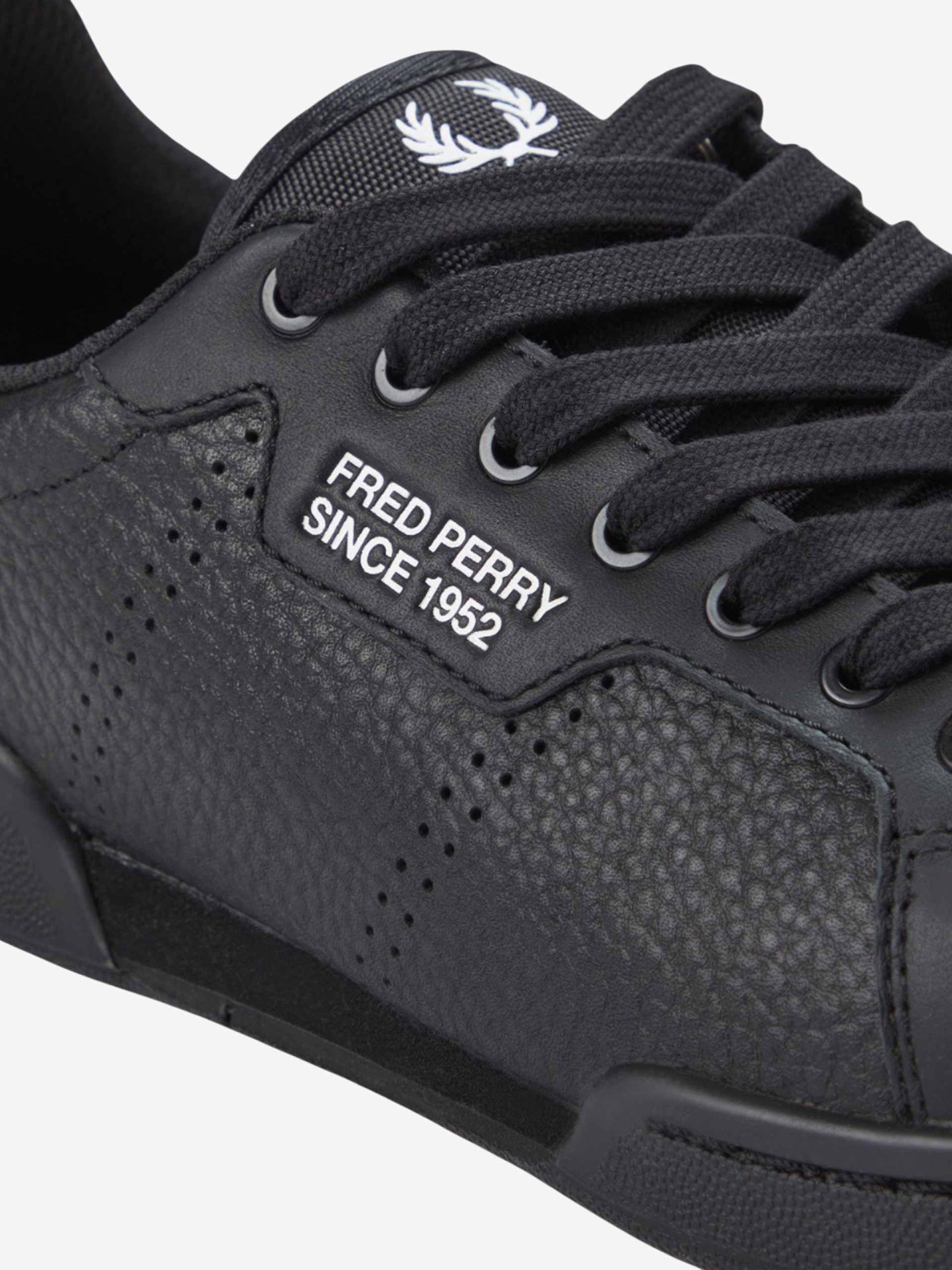 Zapatillas Fred Perry B722 Negras De Piel Granulada