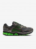 Zapatillas Nike Zoom Vomero 5 SE Grises y Verdes Para Hombre