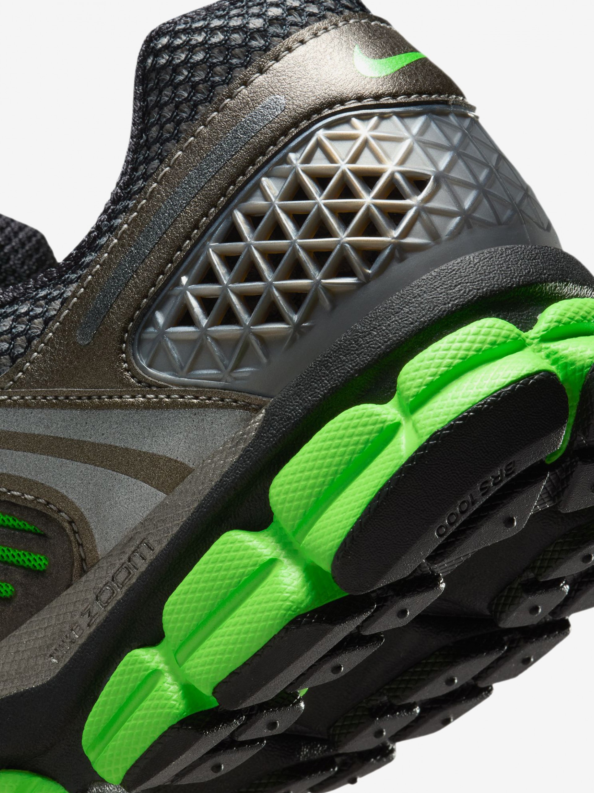 Zapatillas Nike Zoom Vomero 5 SE Grises y Verdes Para Hombre