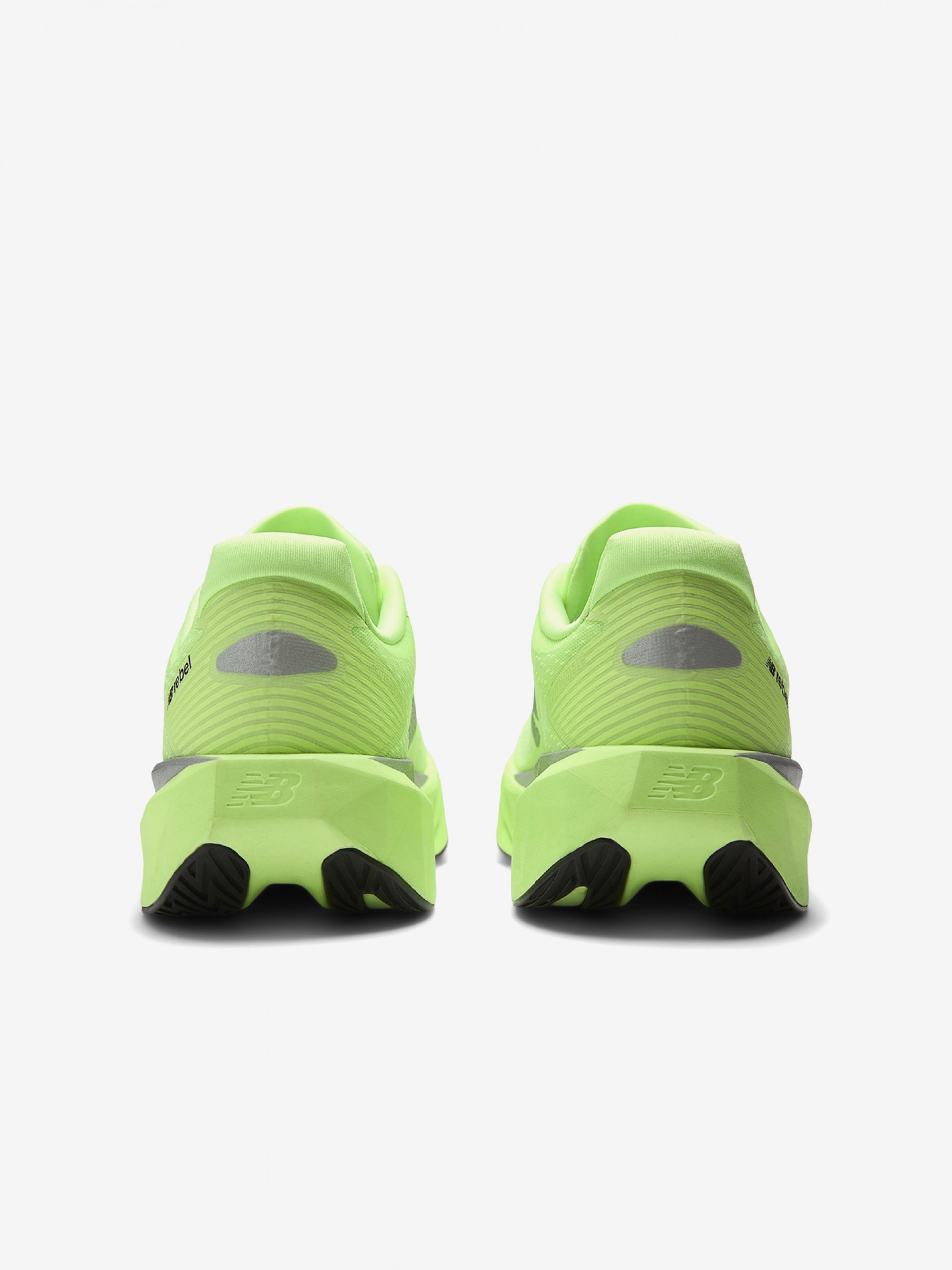 Zapatillas New Balance FuelCell Rebel v5 Verdes y Plateadas Para Hombre