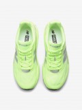 Sapatilhas New Balance FuelCell Rebel v5 Verdes e Prateadas Para Homem