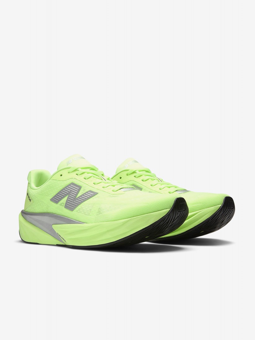 Sapatilhas New Balance FuelCell Rebel v5 Verdes e Prateadas Para Homem