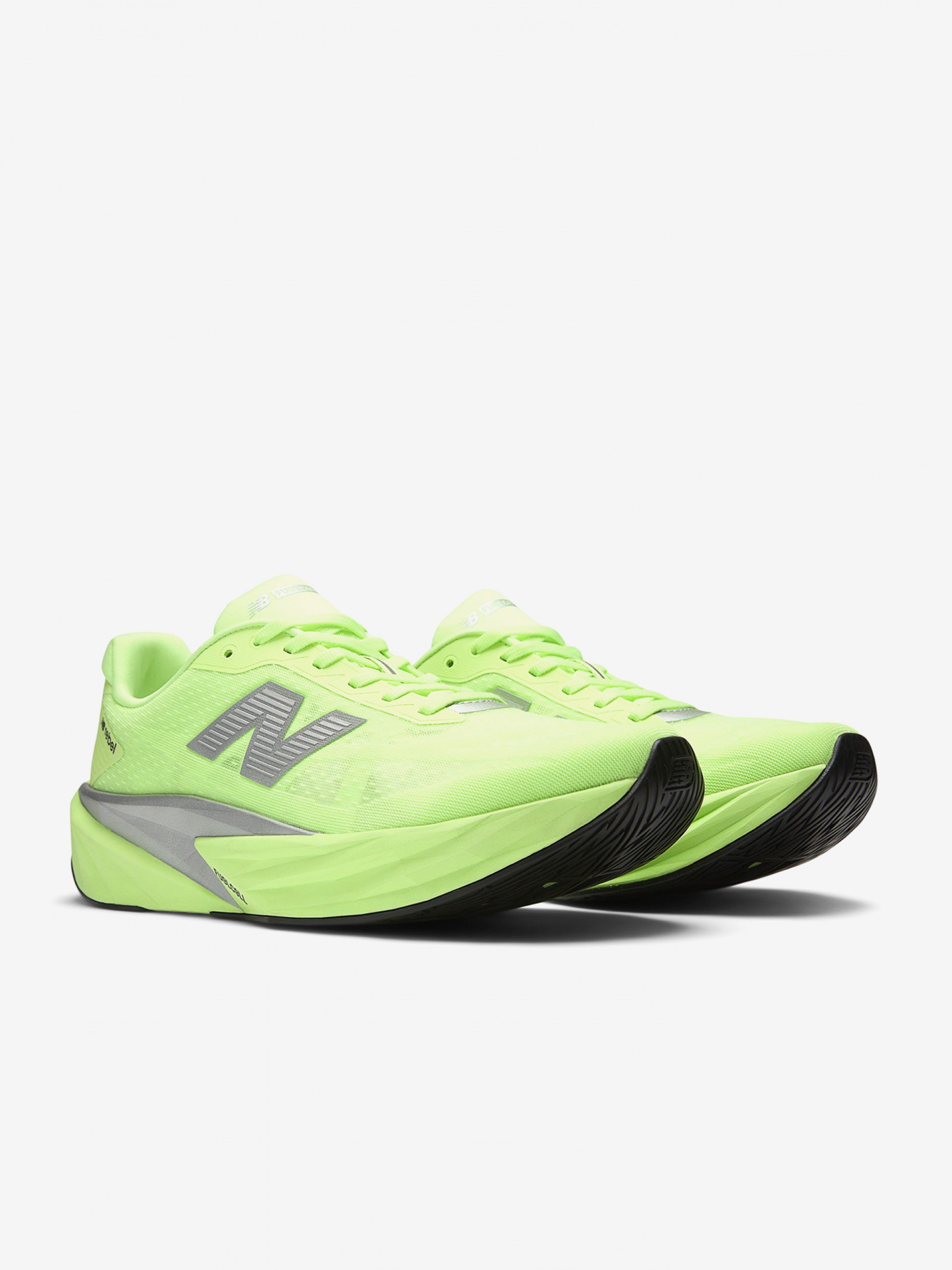 Zapatillas New Balance FuelCell Rebel v5 Verdes y Plateadas Para Hombre
