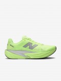 Sapatilhas New Balance FuelCell Rebel v5 Verdes e Prateadas Para Homem