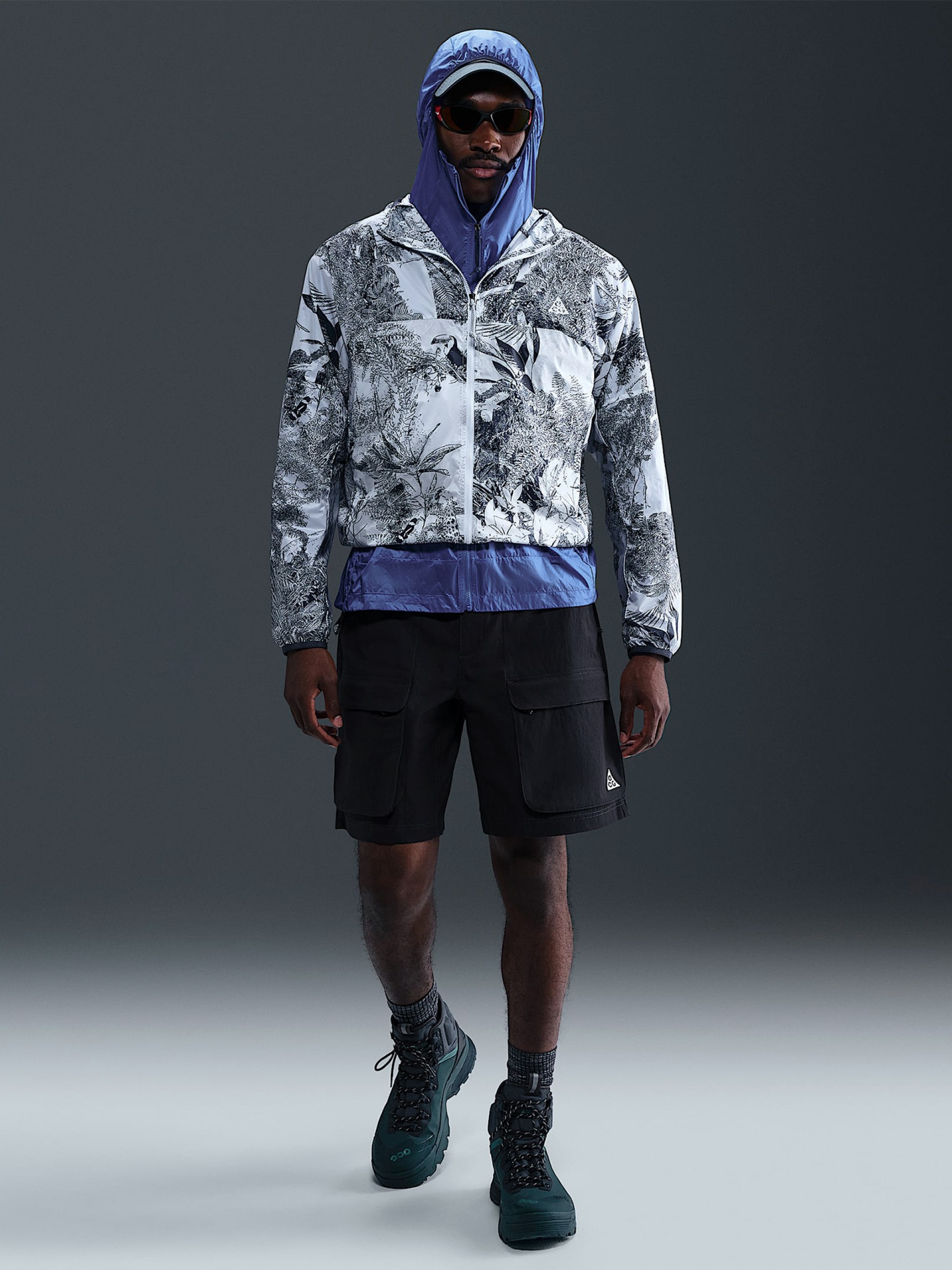 Nike ACG Smith Summit Cargo Black Shorts For Men