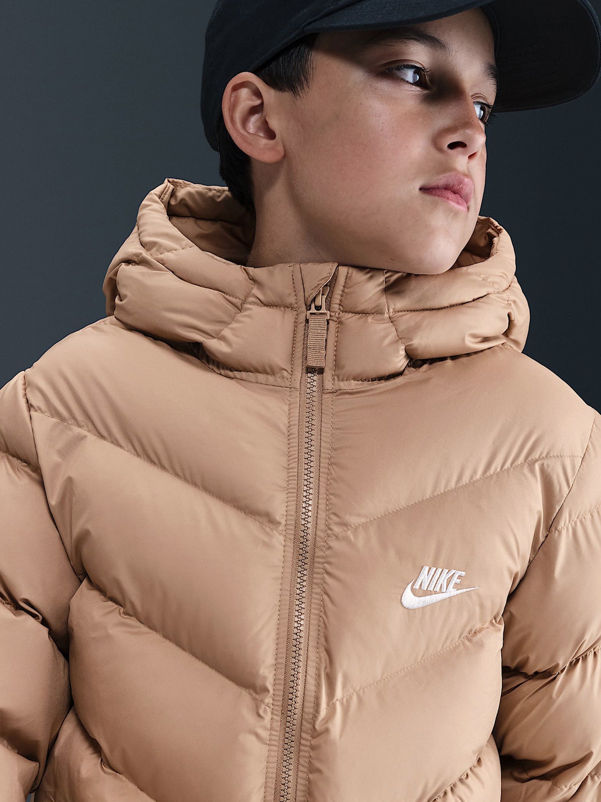 Chaqueta con Capucha Nike Sportswear All Day Play Therma-FIT Loose Júnior Beige