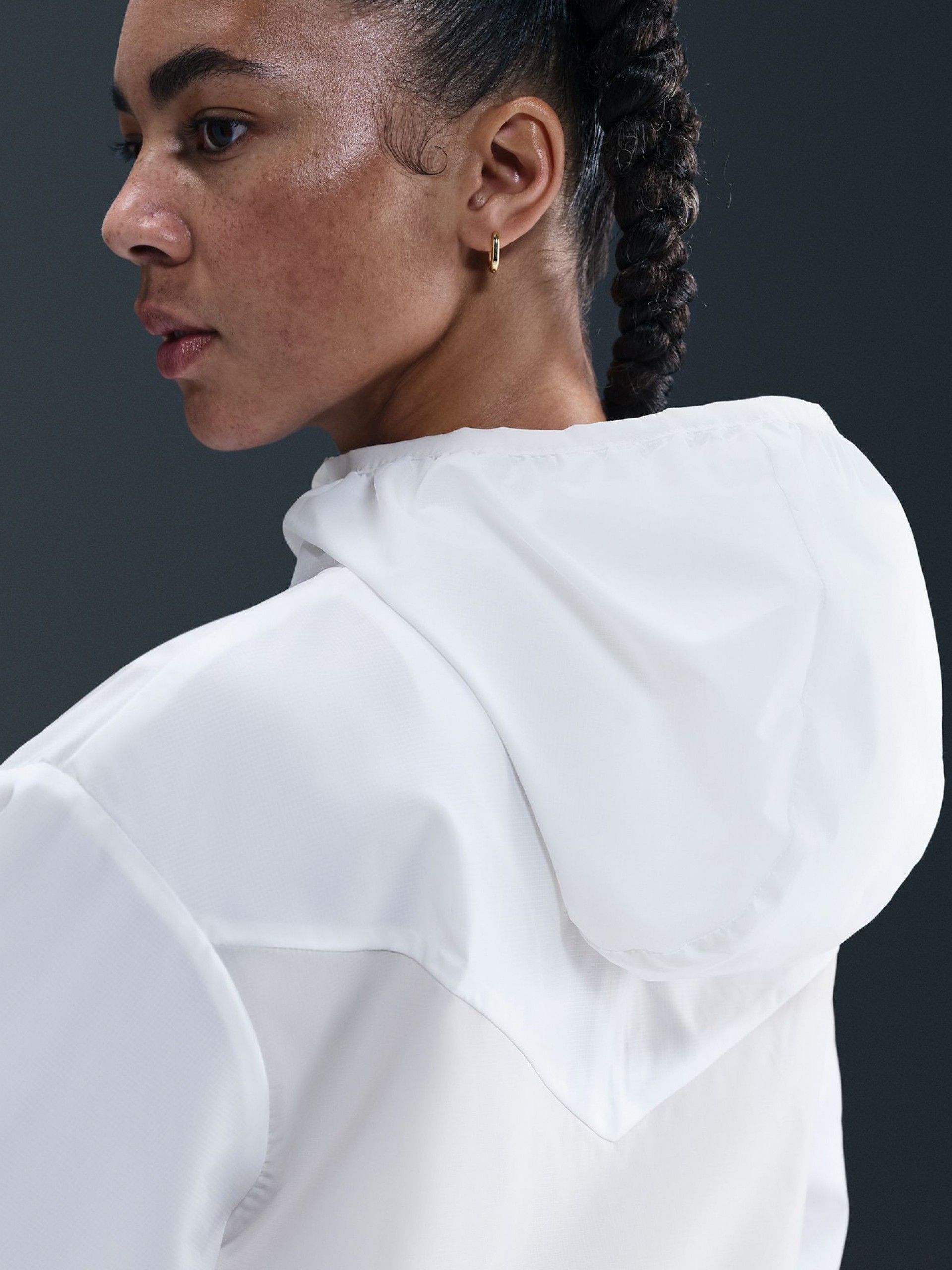 Nike Sportswear White Hooded Winbreaker Jacket For Women