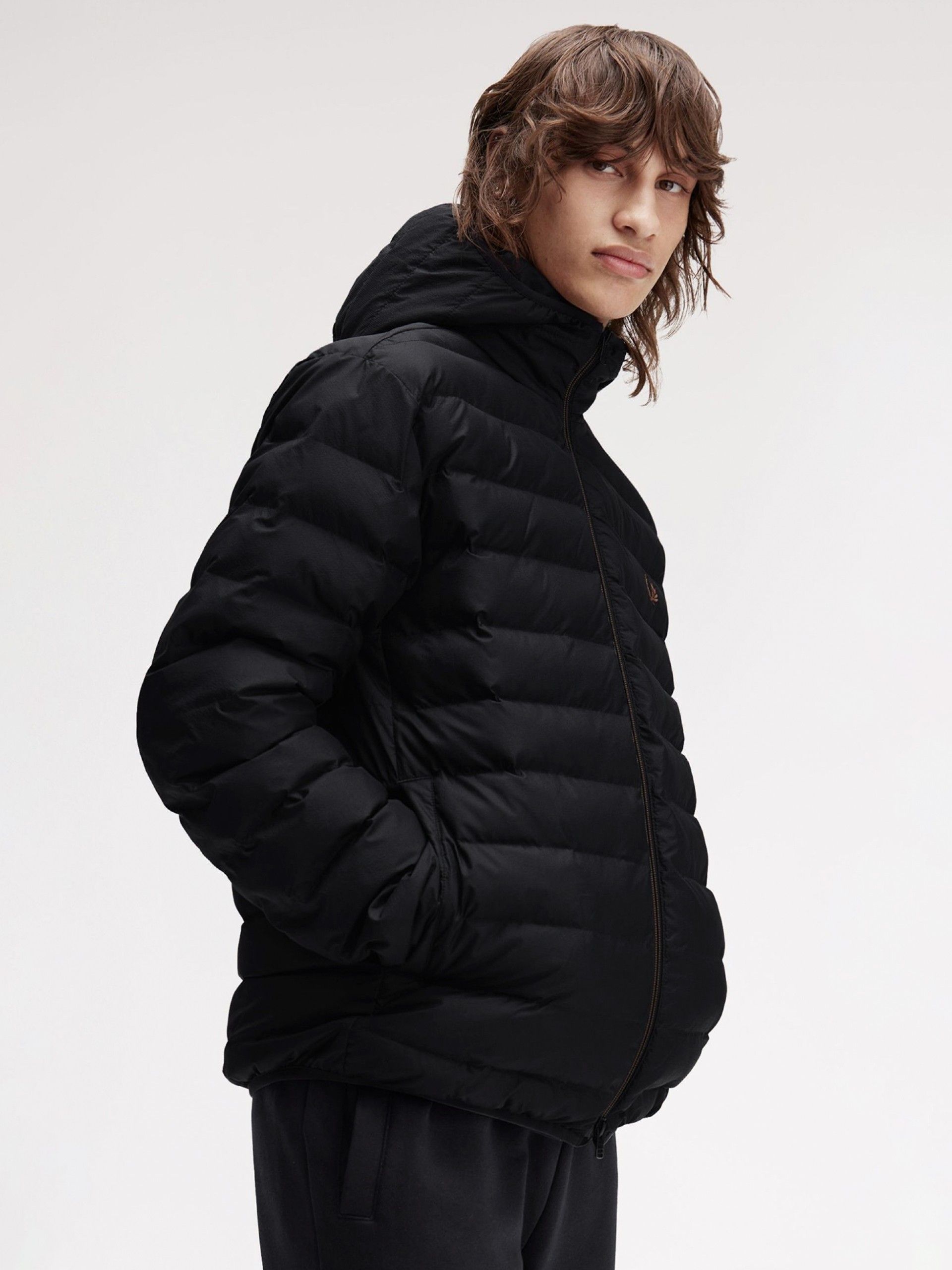 Casaco com Capuz Fred Perry Hooded Insulated Preto