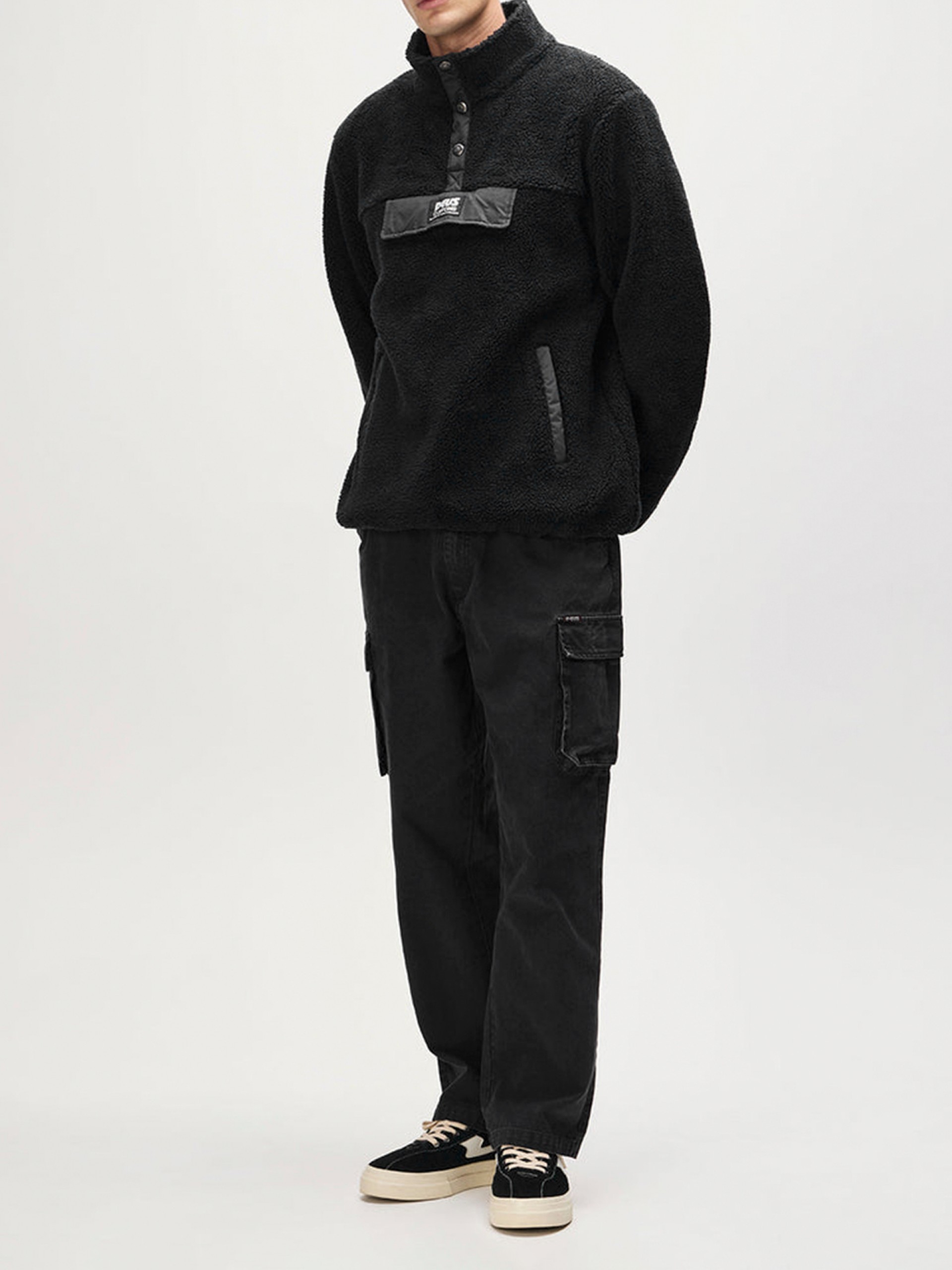 Deus Ex Machina Discovery Sherpa Fleece Black Sweater