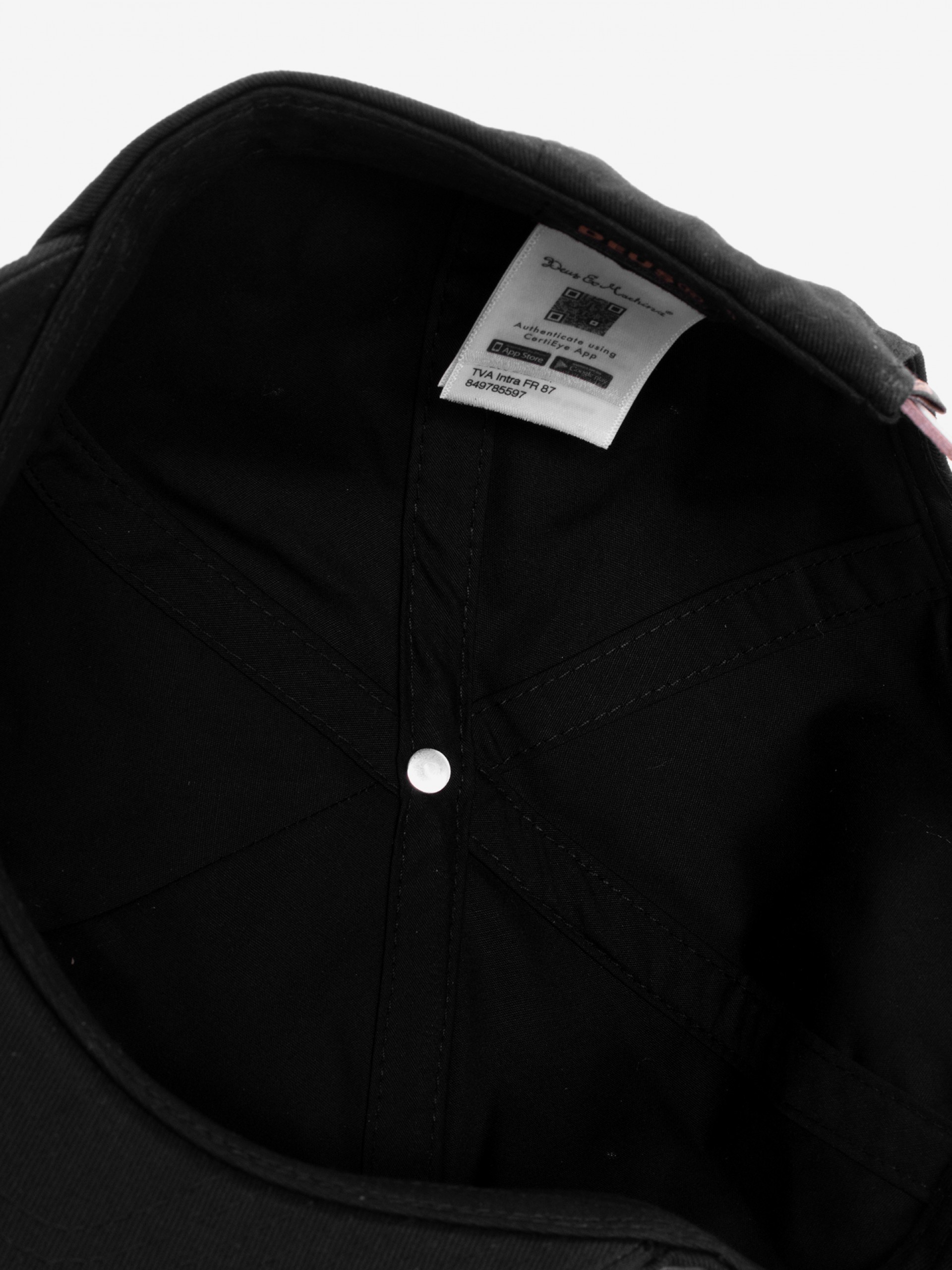 Deus Ex Machina Basto Black Cap