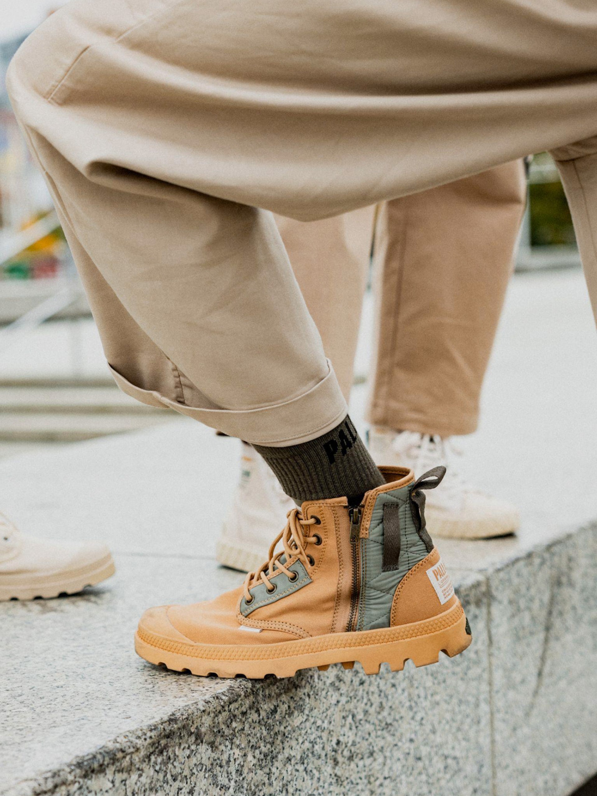 Palladium Pampa Detroit Zip Camel Boots