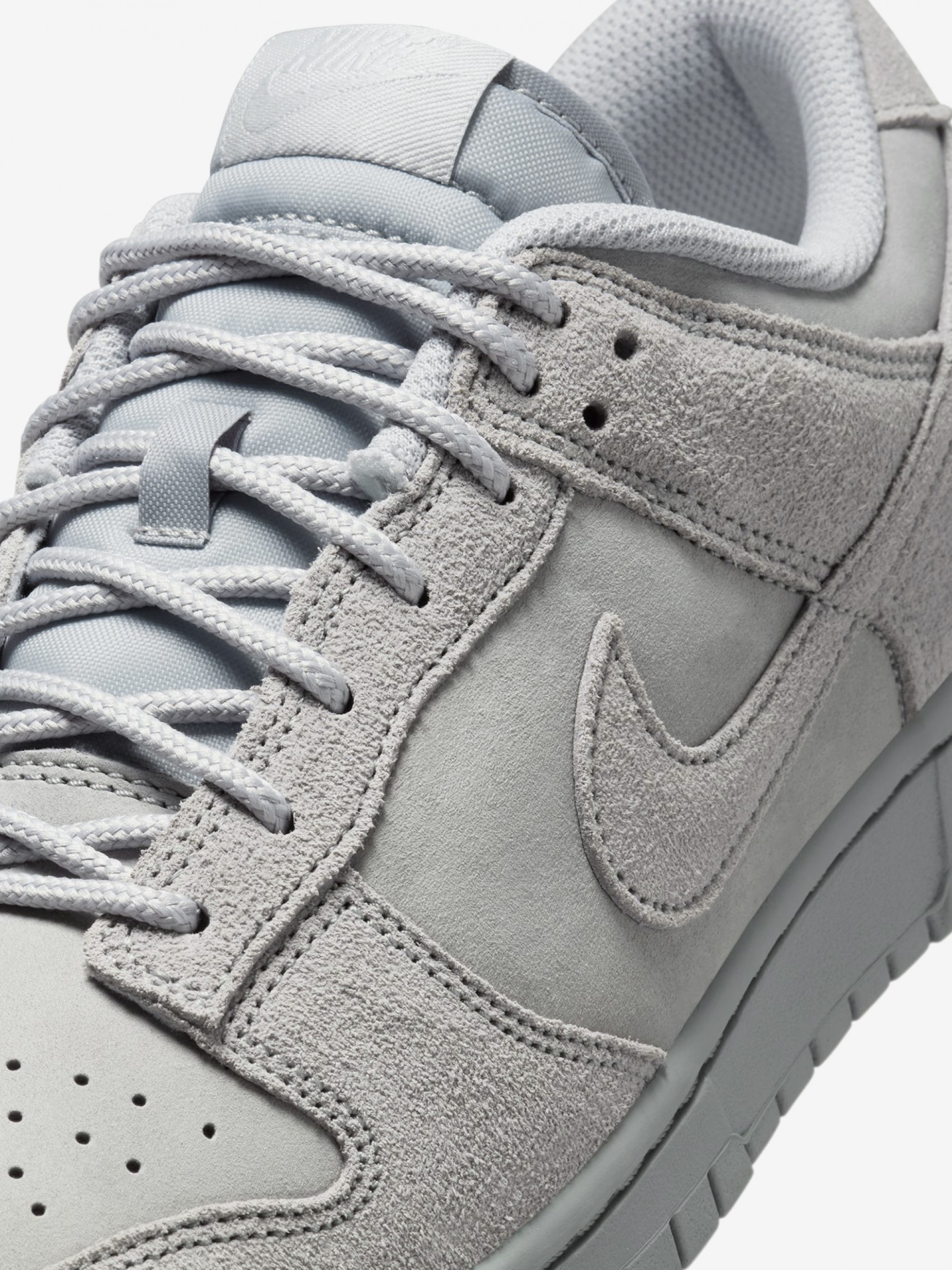 Nike Dunk Low Retro SE Grey Sneakers For Men