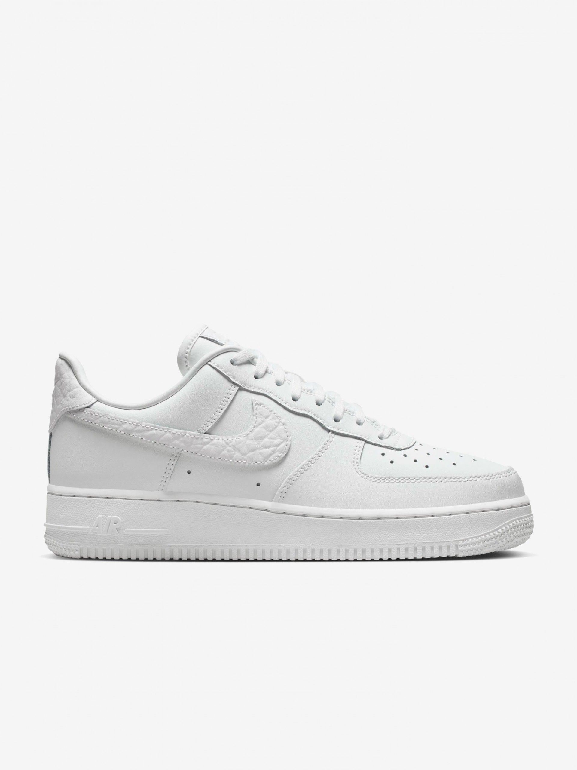 Sapatilhas Nike Air Force 1 07 Low Brancas Para Mulher