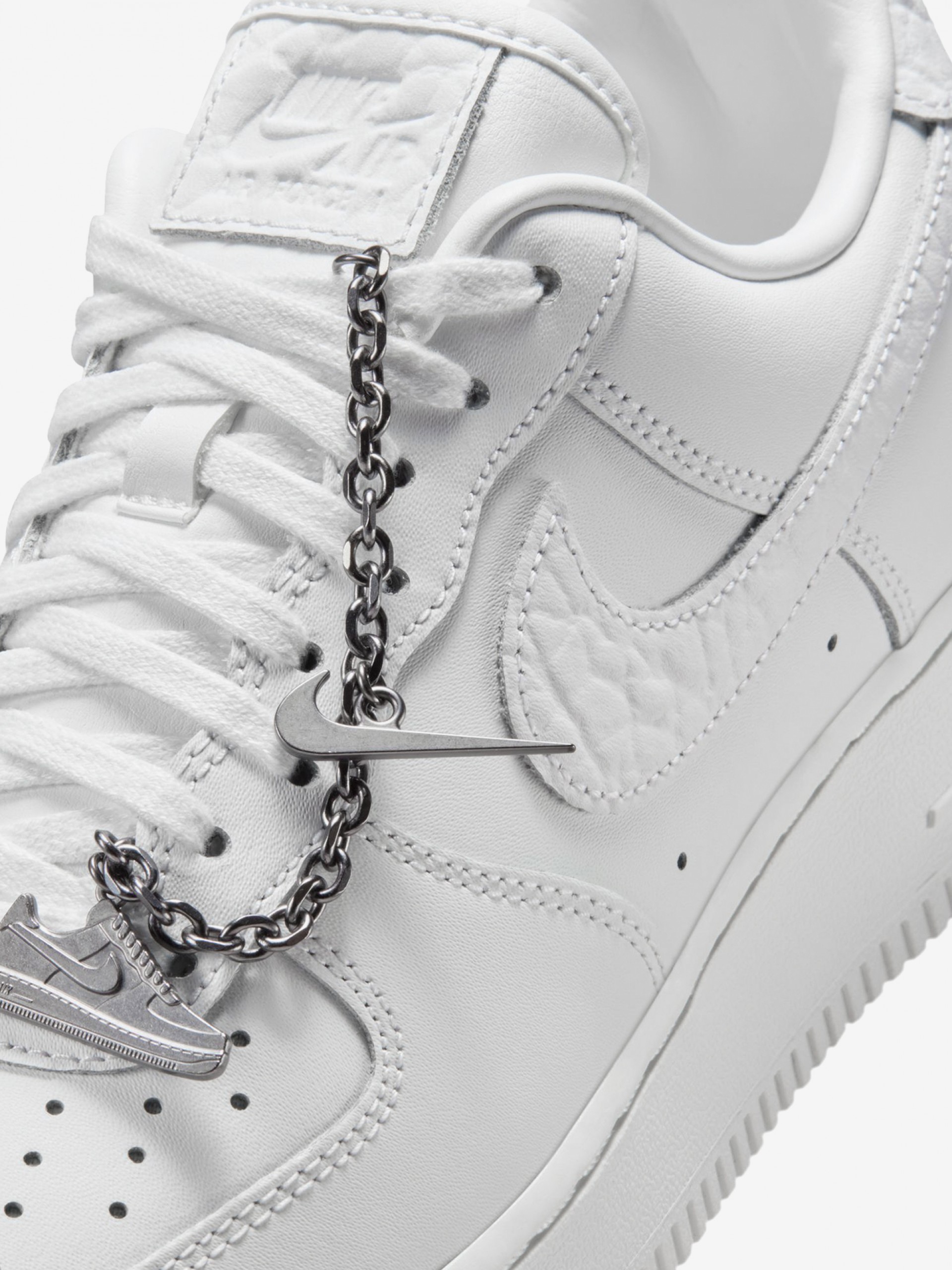 Sapatilhas Nike Air Force 1 07 Low Brancas Para Mulher