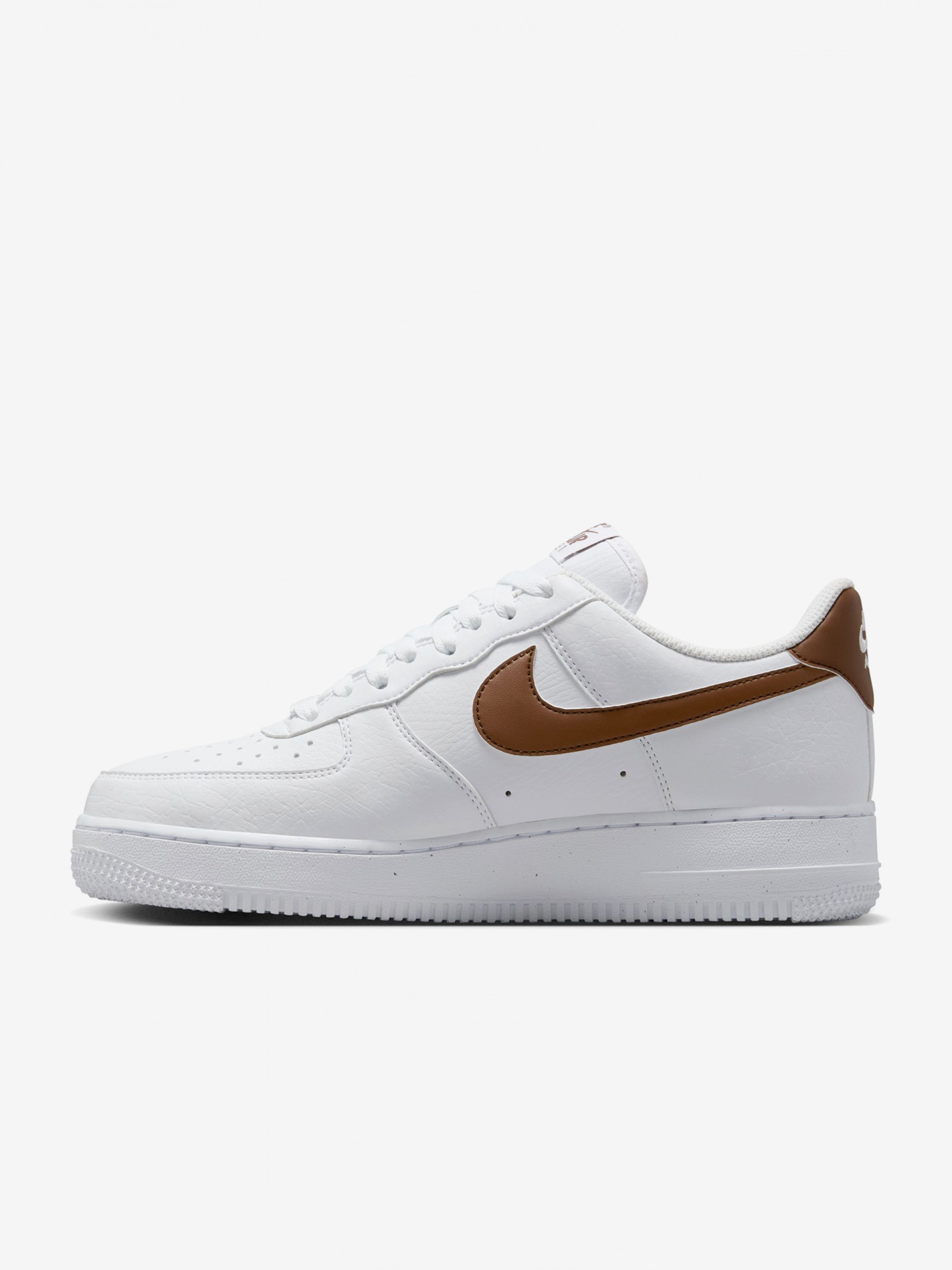 Sapatilhas Nike Air Force 1 Next Nature Brancas e Castanhas Para Mulher