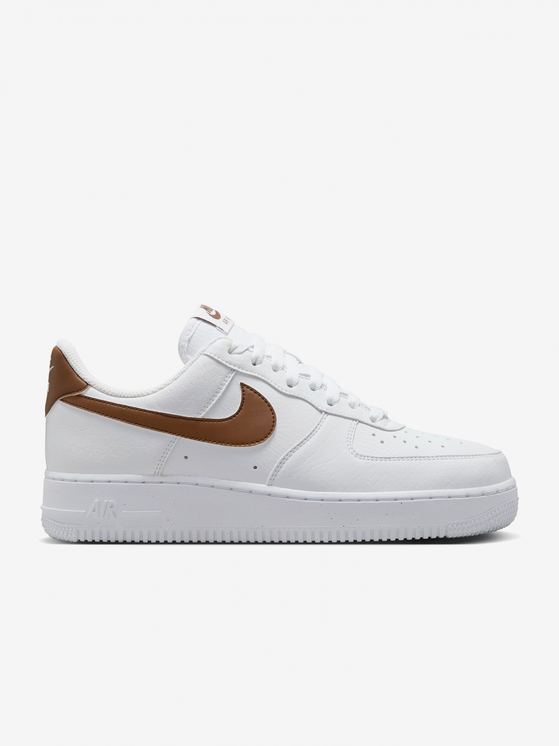 Sapatilhas Nike Air Force 1 Next Nature Brancas e Castanhas Para Mulher
