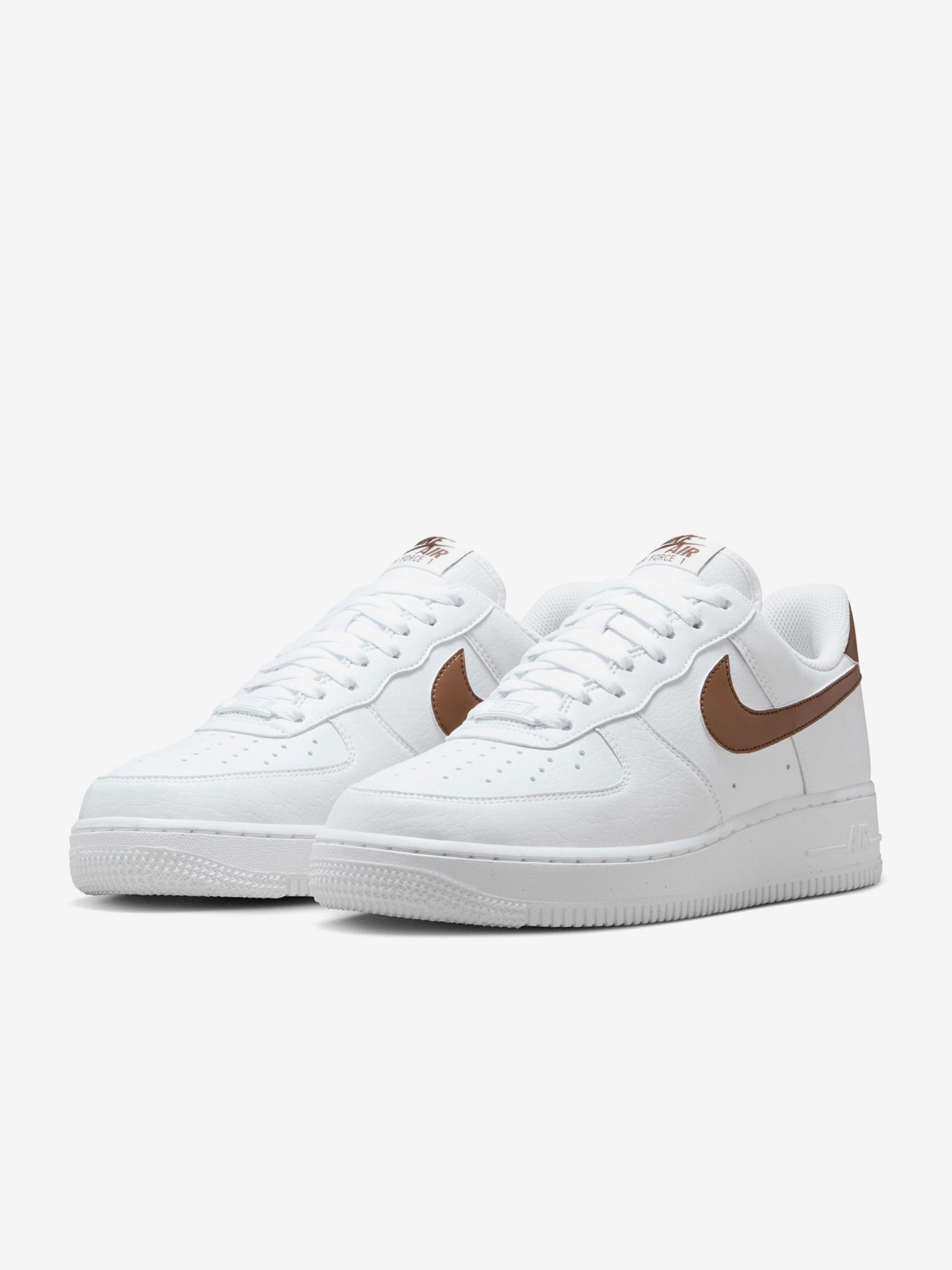 Sapatilhas Nike Air Force 1 Next Nature Brancas e Castanhas Para Mulher