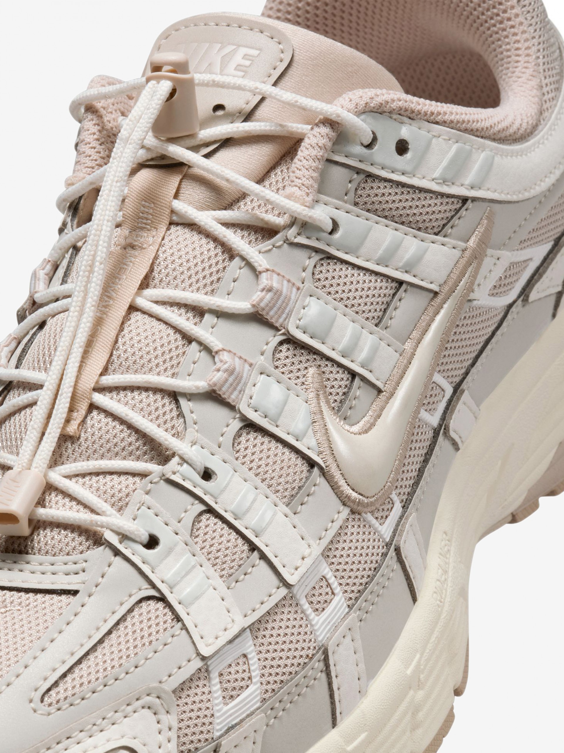 Sapatilhas Nike P-6000 Bege Para Mulher