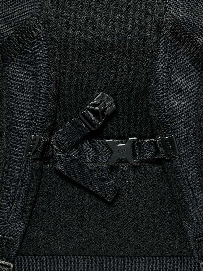 Mochila Nike Utility Speed 2.0 27L Preta