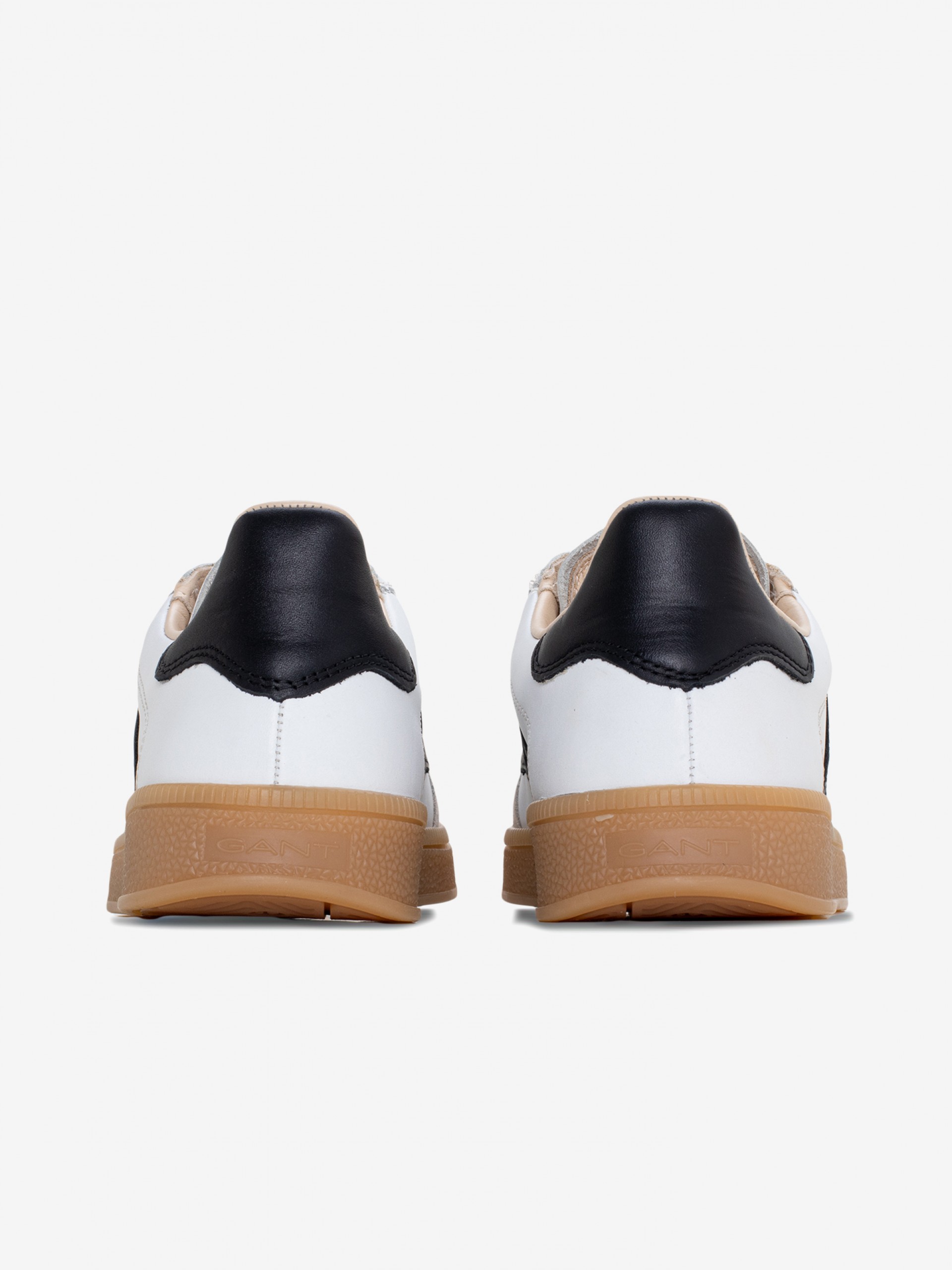 Sapatilhas Gant Cuzima Brancas e Pretas Em Pele e Camurça Para Mulher