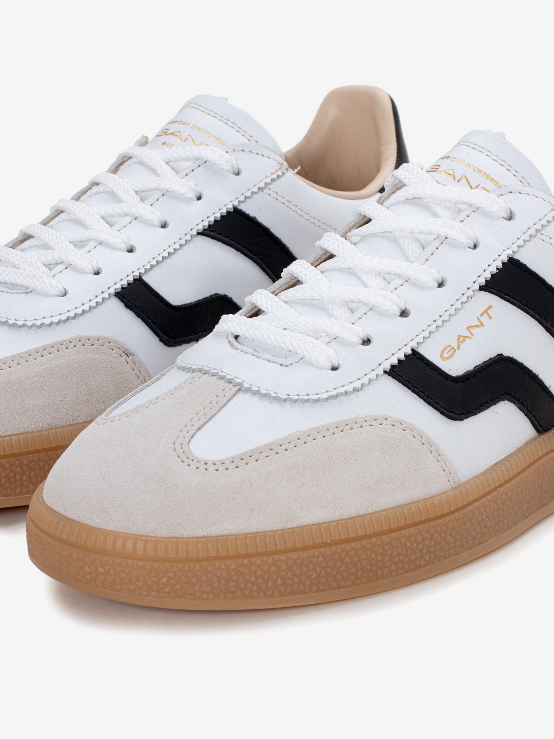 Sapatilhas Gant Cuzima Brancas e Pretas Em Pele e Camurça Para Mulher