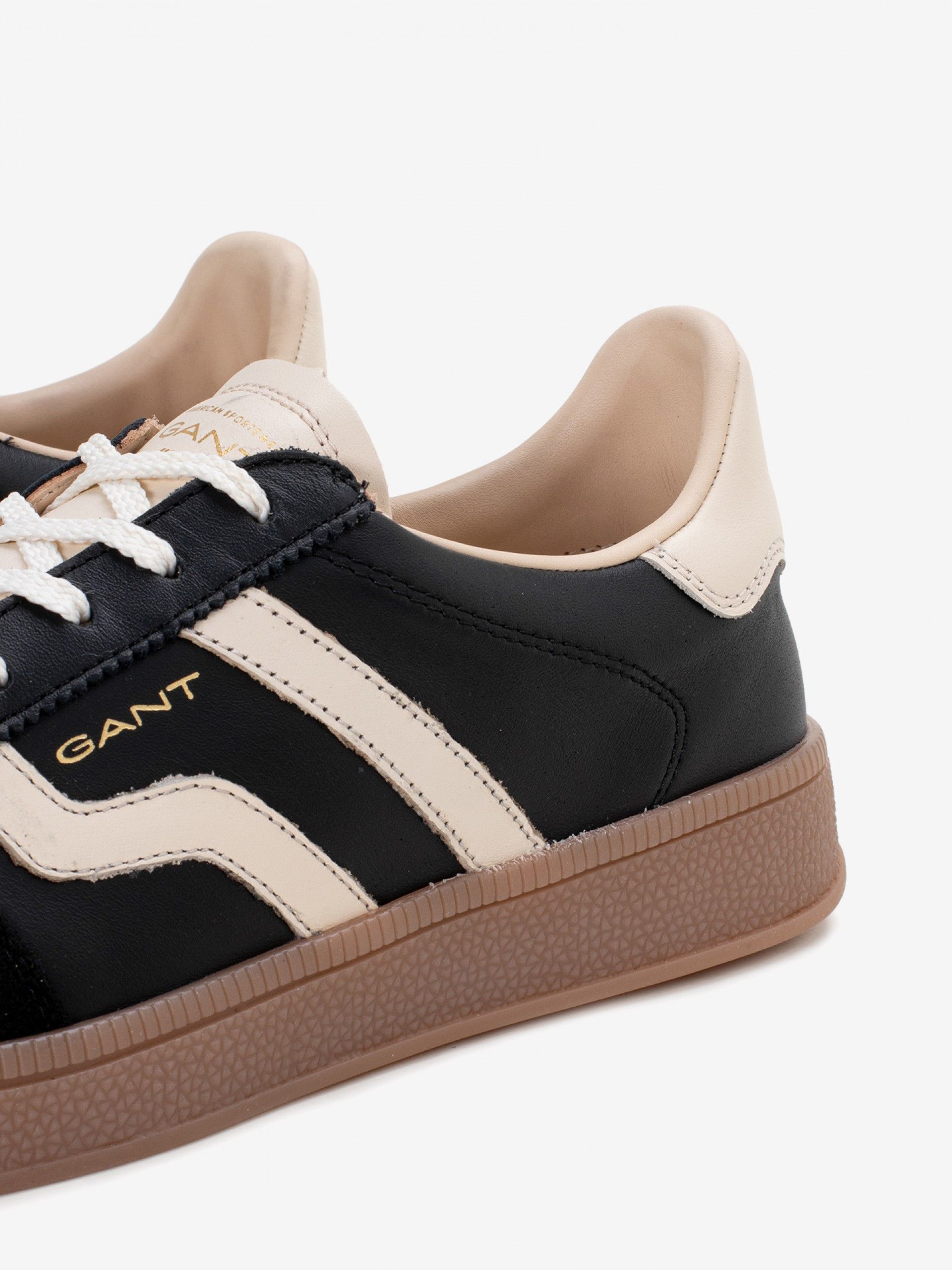 Sapatilhas Gant Cuzima Pretas e Bege Em Pele e Camurça Para Mulher