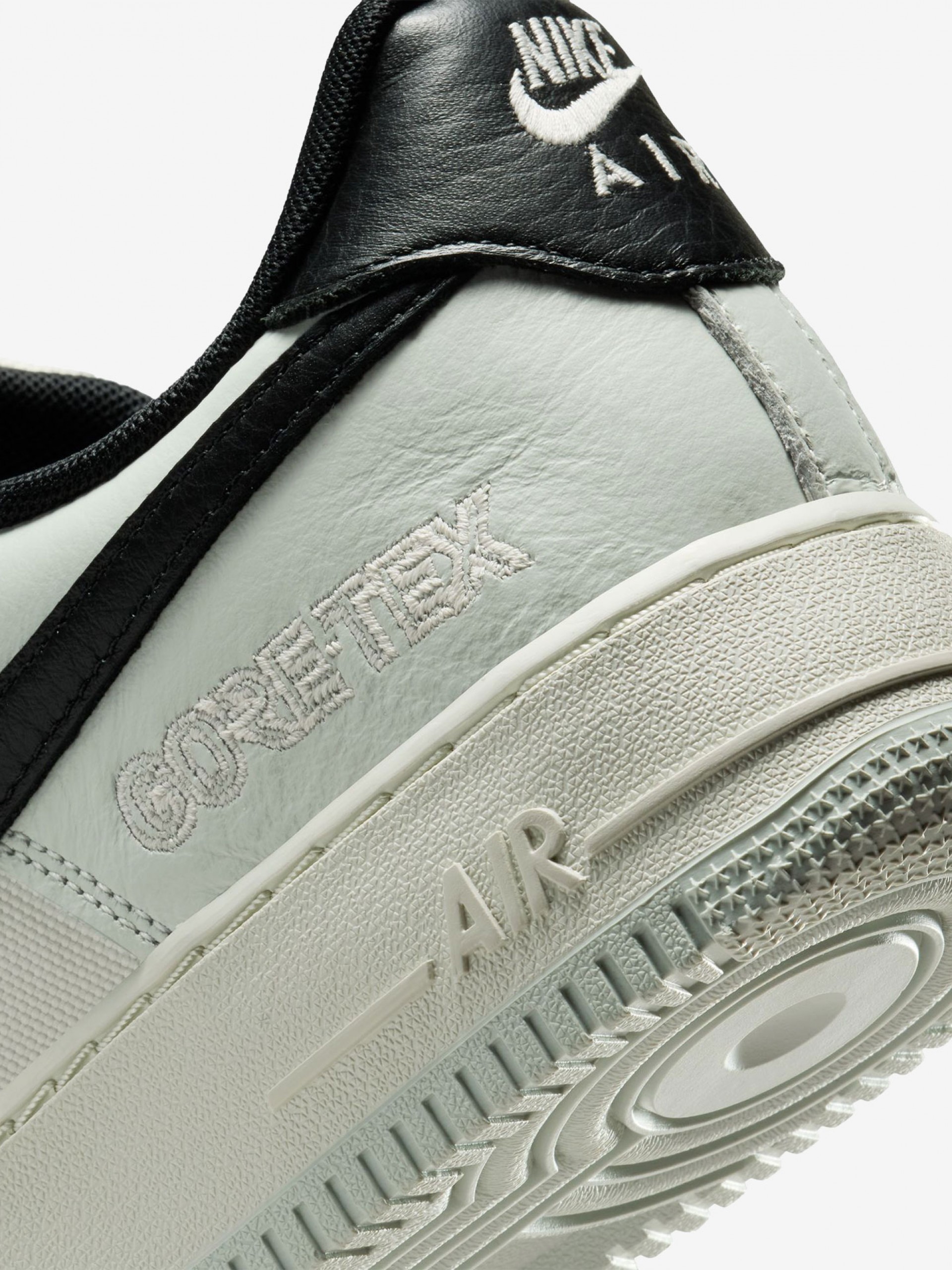 Nike Air Force 1 GORE-TEX Beige Sneakers For Men