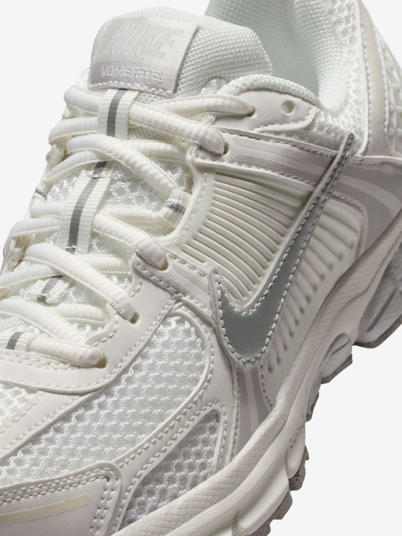Sapatilhas Nike Vomero 5 Brancas e Cinzentas Jnior