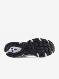 Sapatilhas New Balance GR530 Brancas e Pretas J
