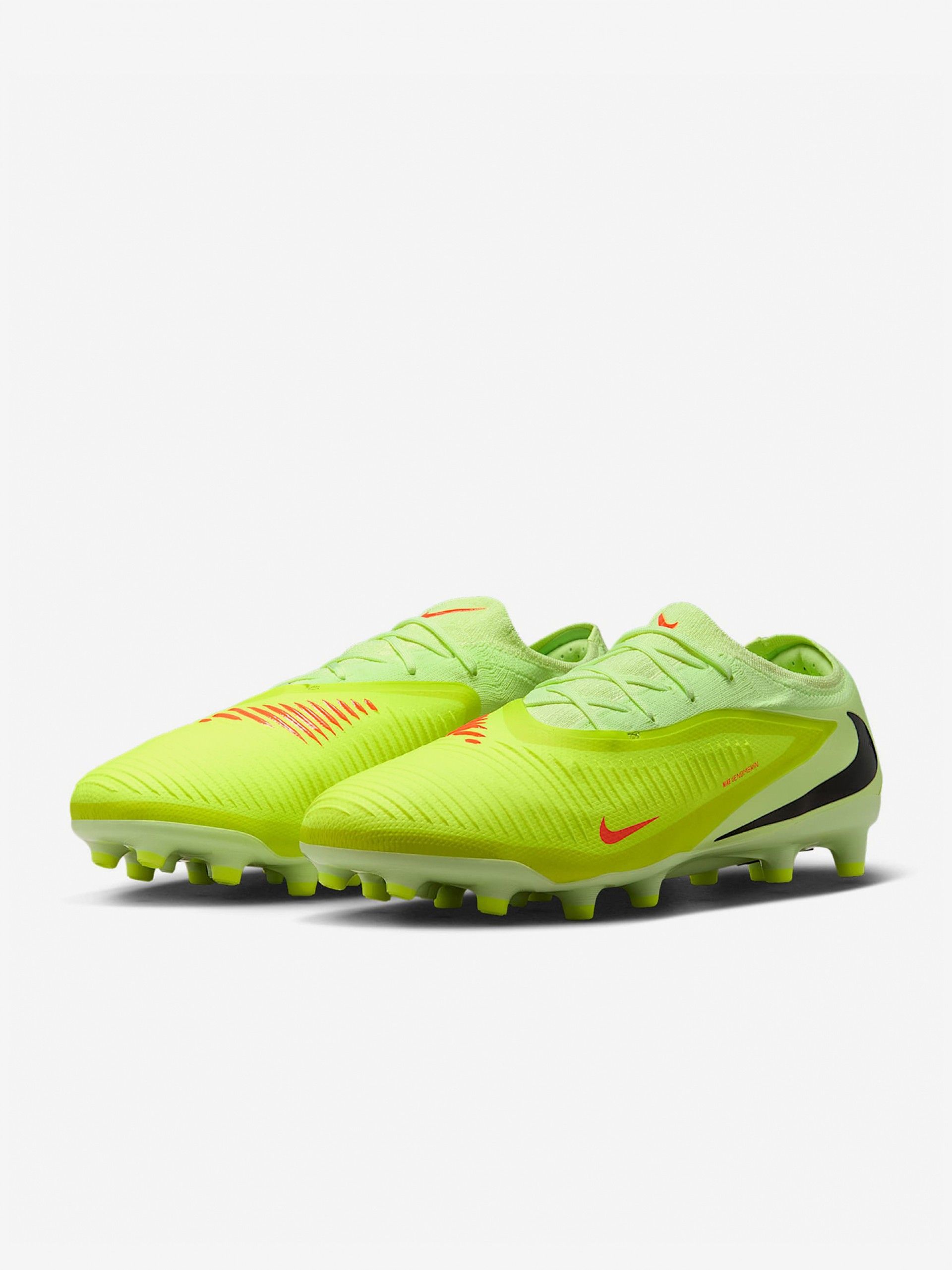 Nike Phantom 6 Low Pro AG Football Boots