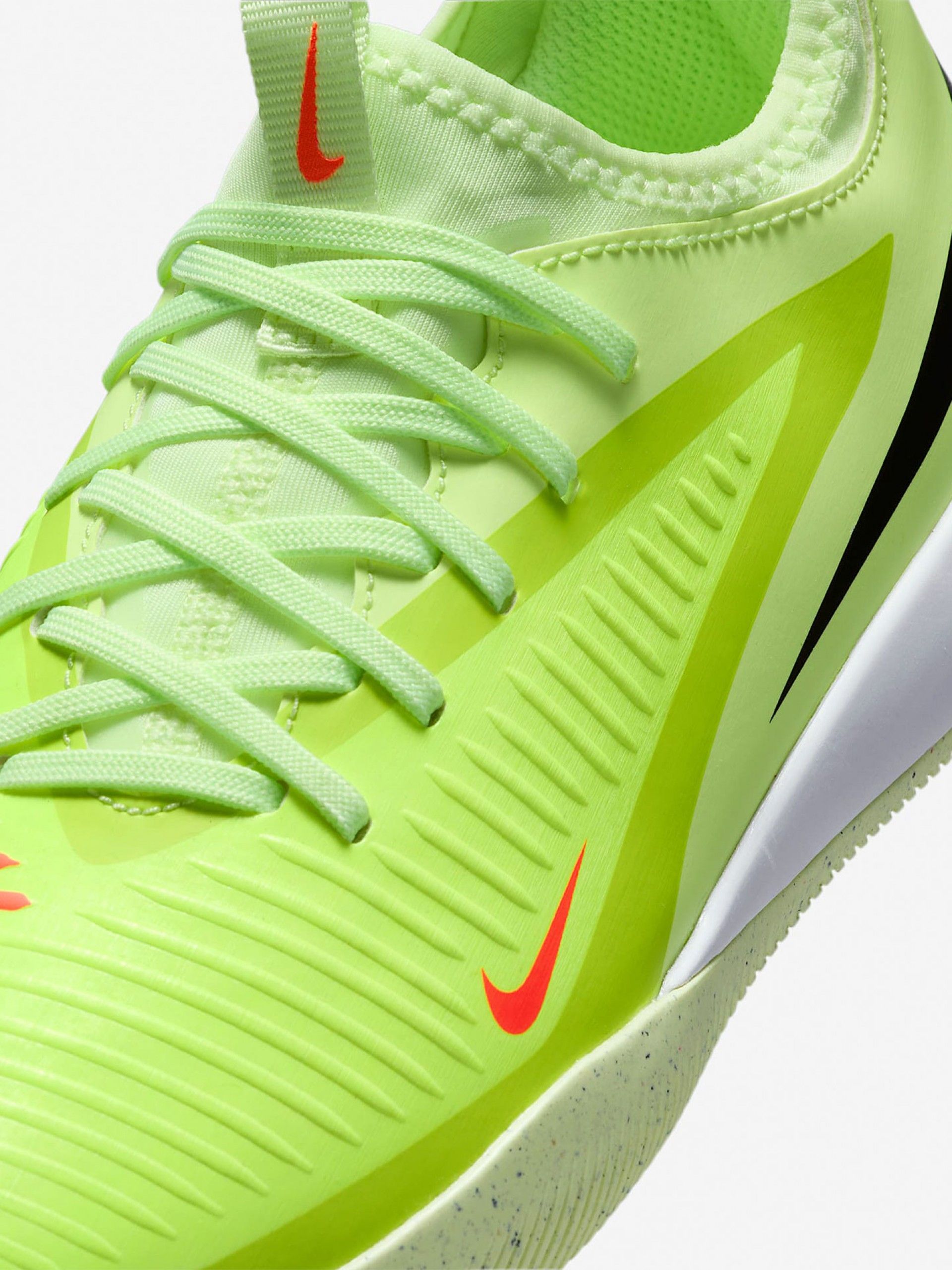 Sapatilhas Nike Phantom 6 Low Academy IN J