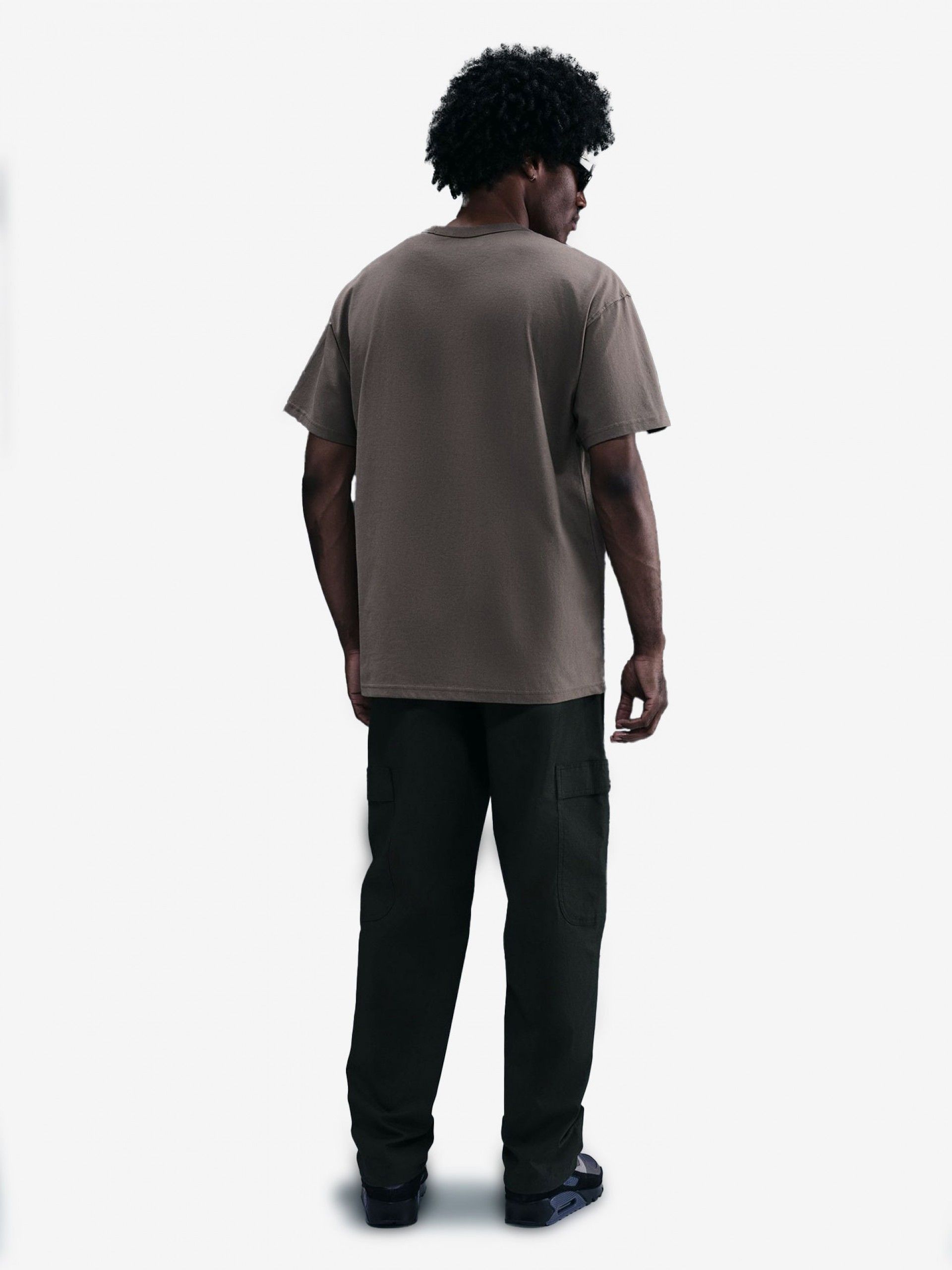 Camiseta Nike Sportswear Premium Essentials Gris Para Hombre