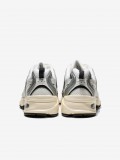 Sapatilhas New Balance 530 V1 Brancas e Cinzentas