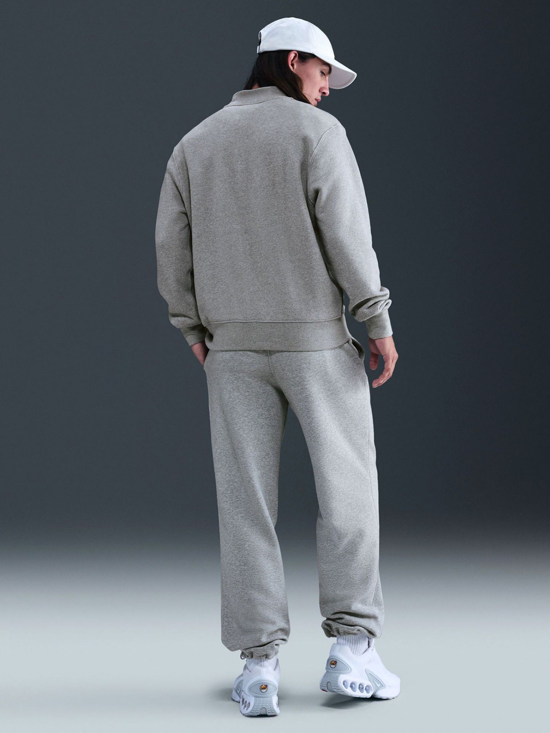 Nike Sportswear Club Fleece Grey Zip Sweater For Men